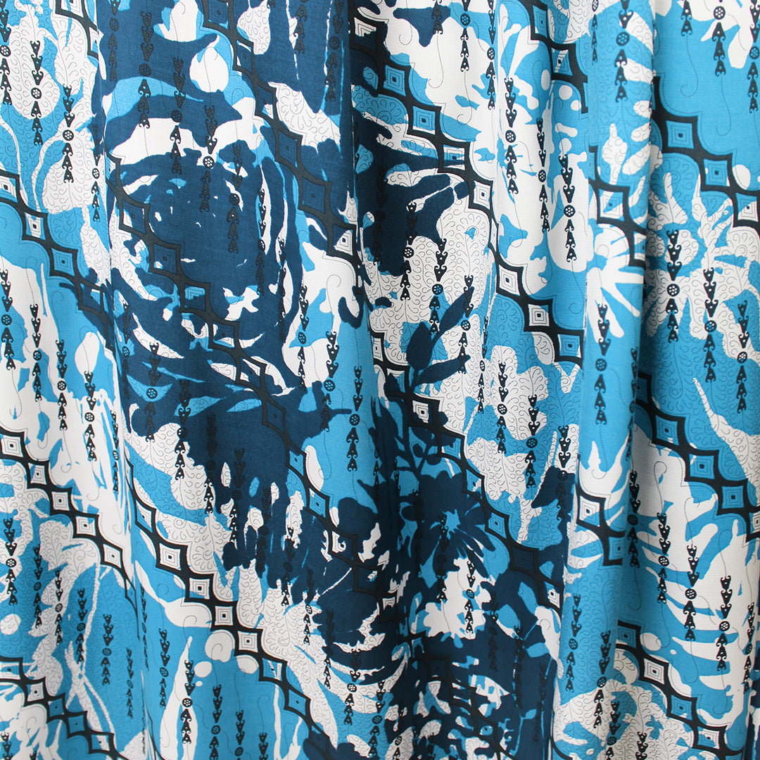 Italian 'climbing roses' fine viscose twill 1.75 yd