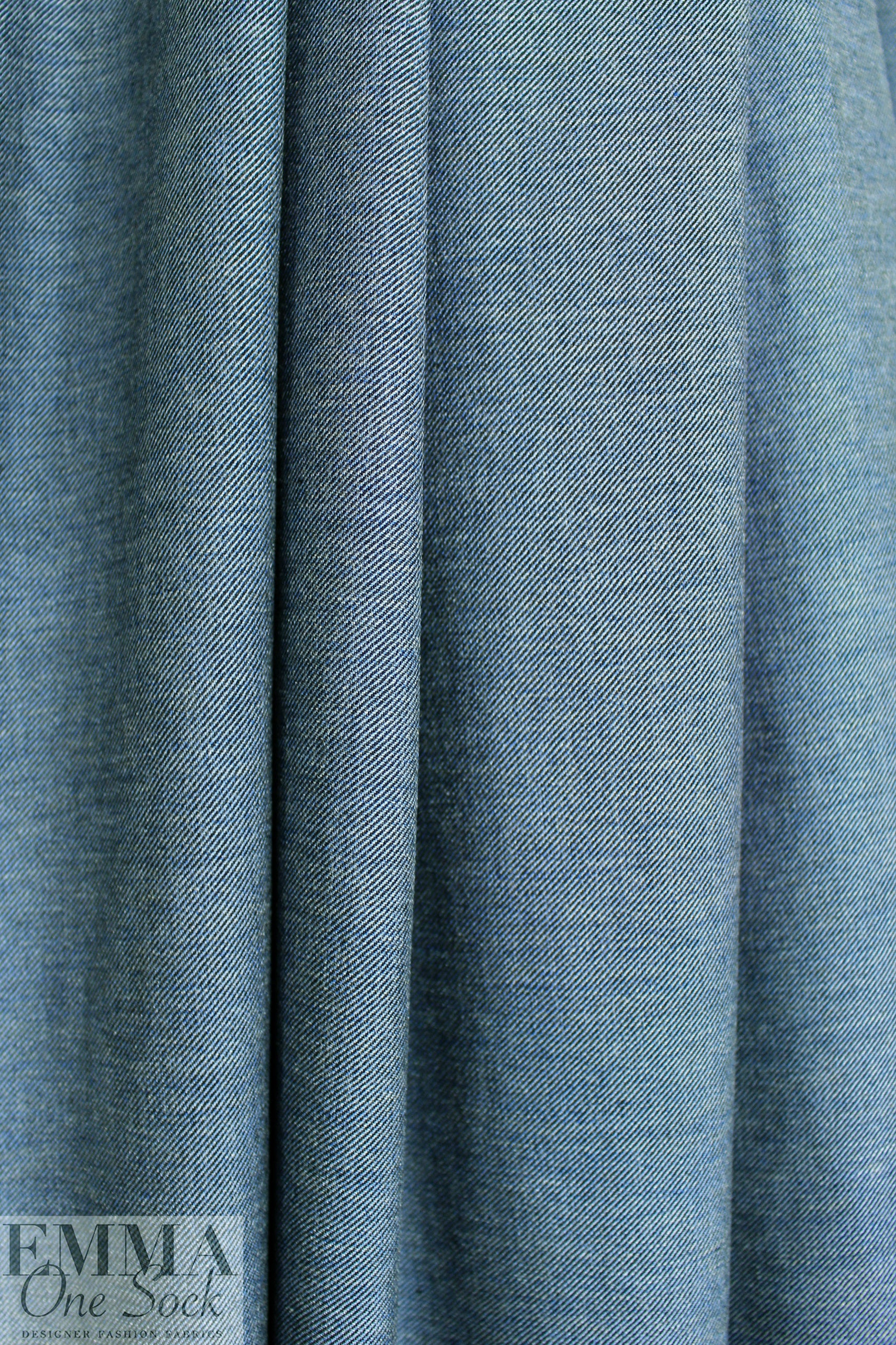 Italian lightweight TENCEL chambray denim - soft blue 1.25 yds