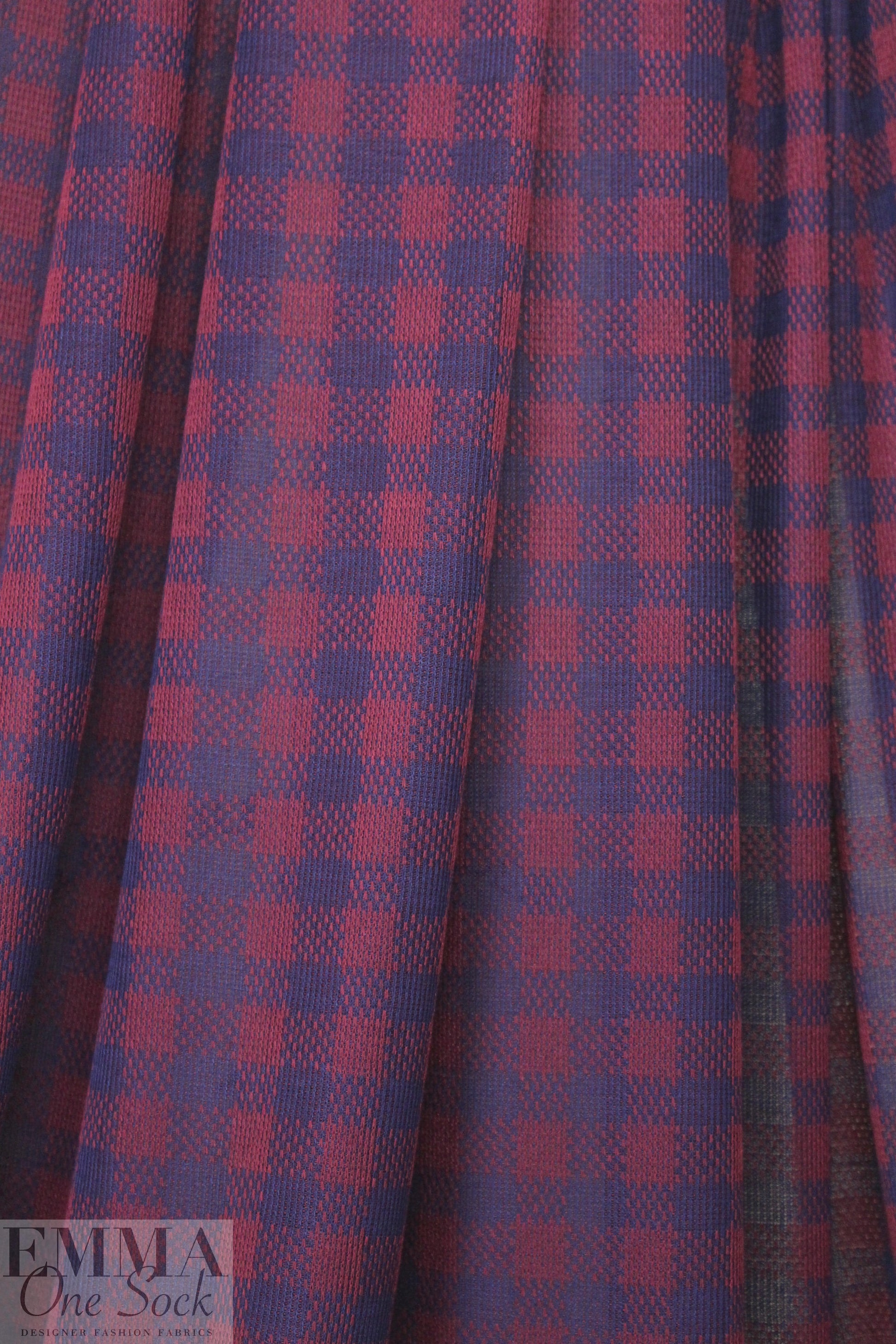 NY designer checkered plaid yarn dyed knit - brick/navy 1.625 yd