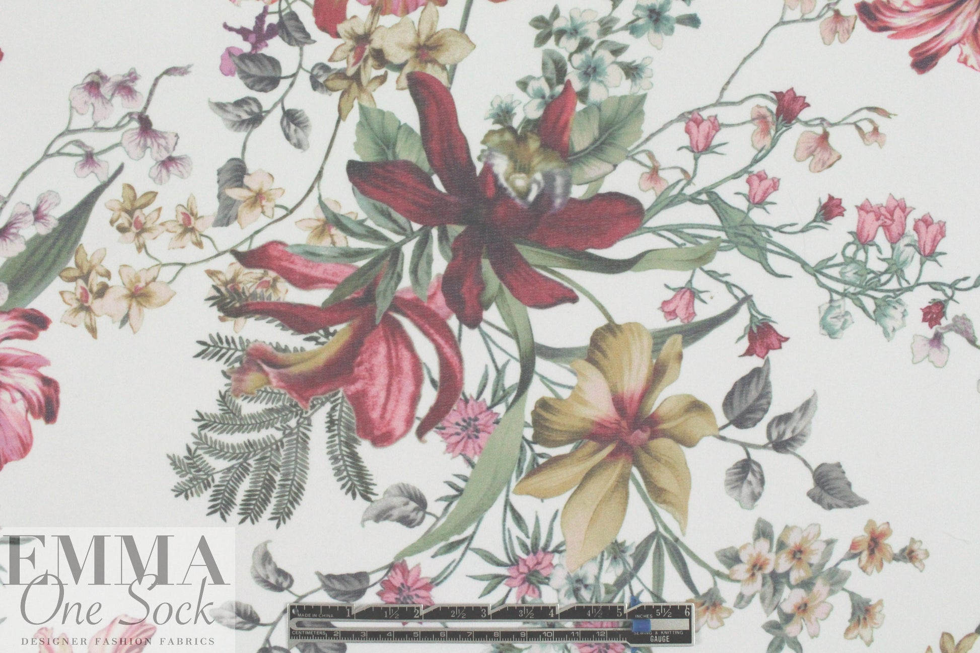 Carmen Marc Va1vo elegant floral 'poly-silk' chiffon 1.875 yd