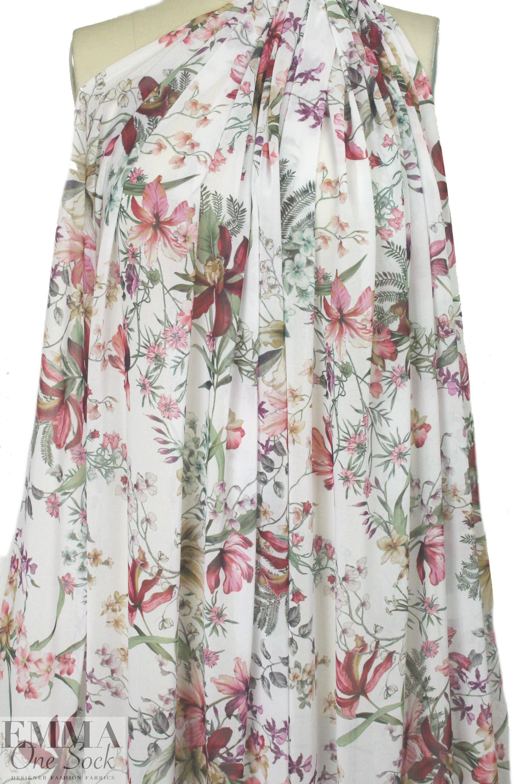 Carmen Marc Va1vo elegant floral 'poly-silk' chiffon