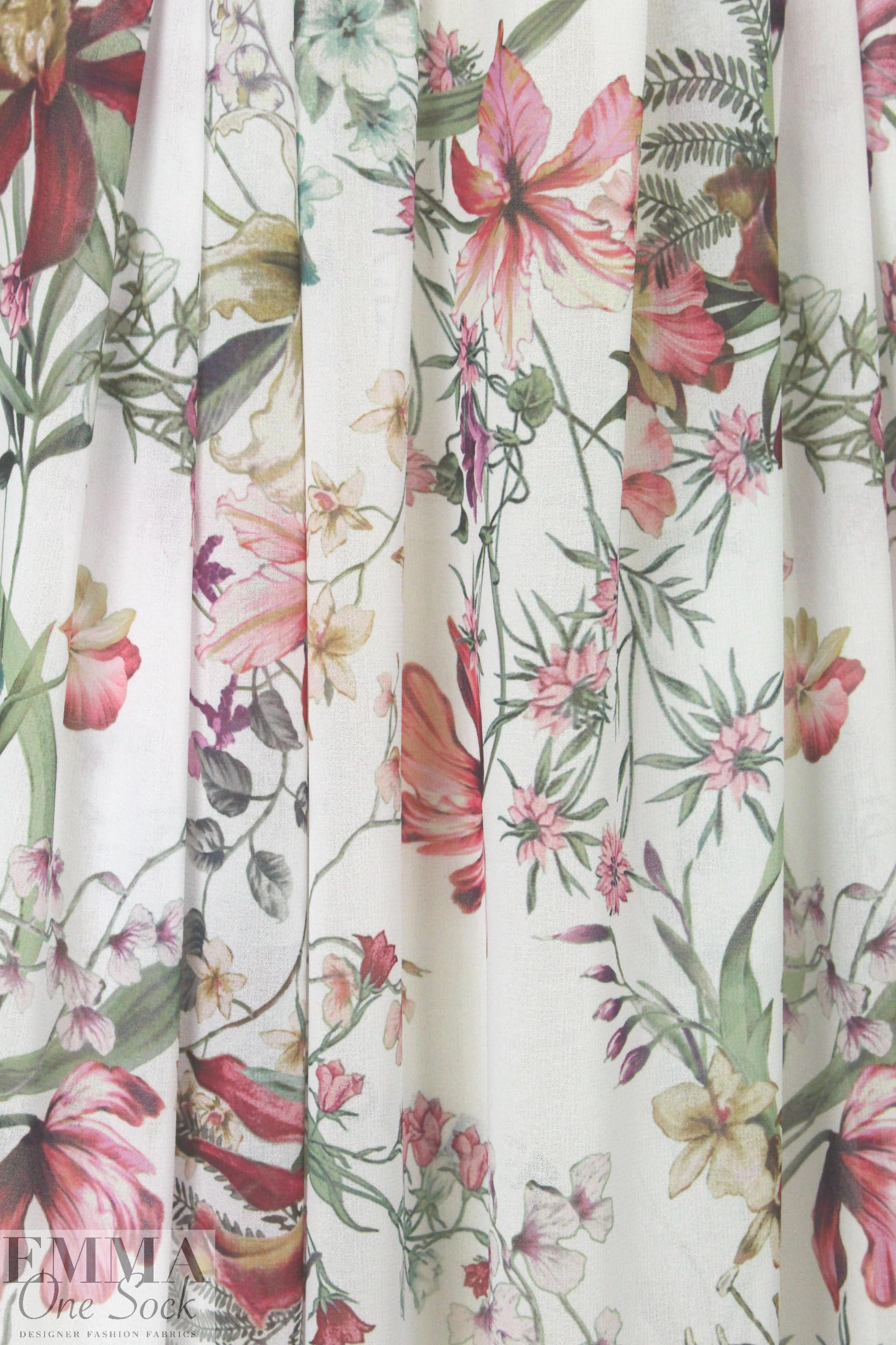 Carmen Marc Va1vo elegant floral 'poly-silk' chiffon
