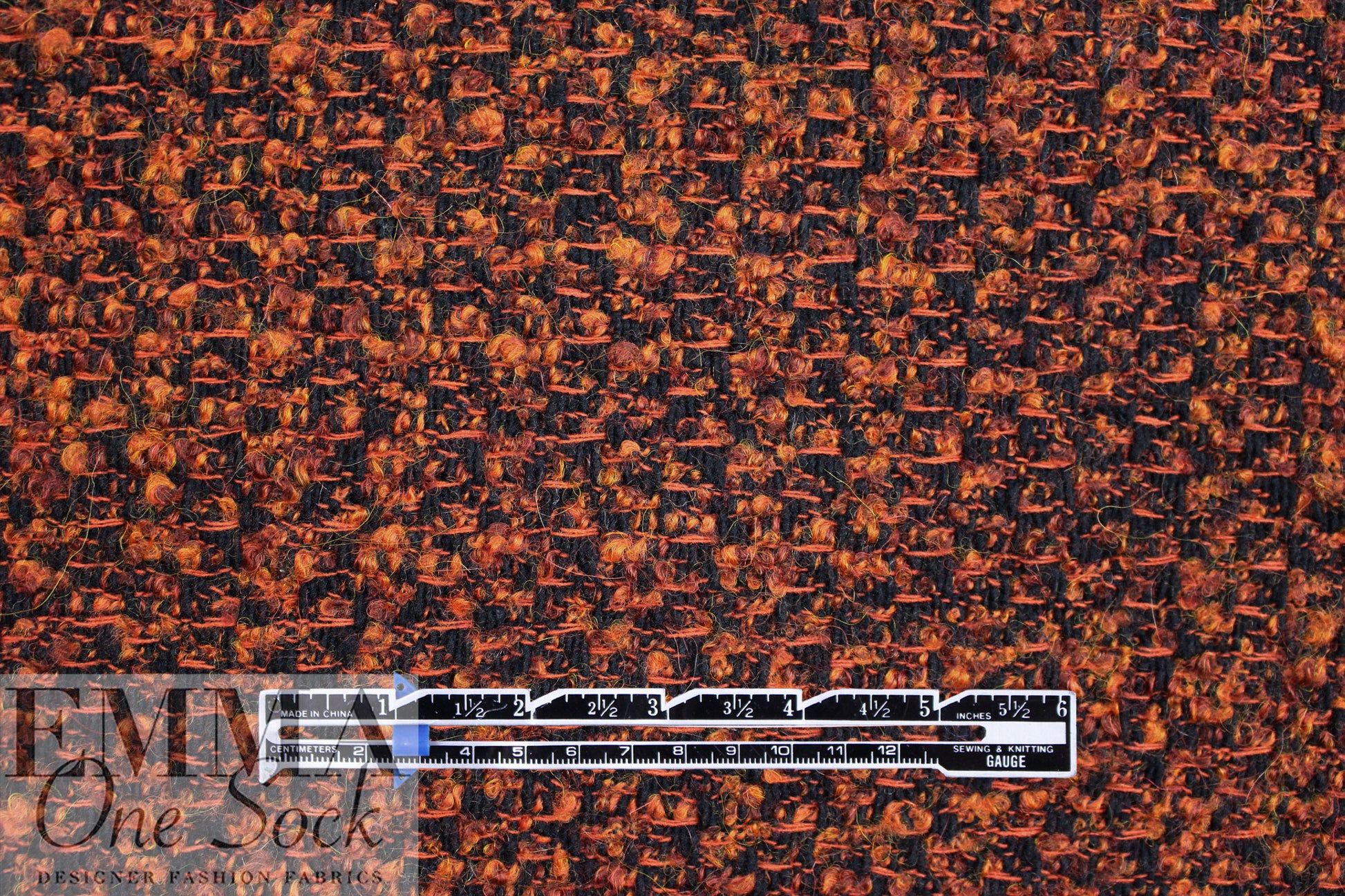 Italian wool blend autumn boucle' - cinnamon spice/black 1 yard