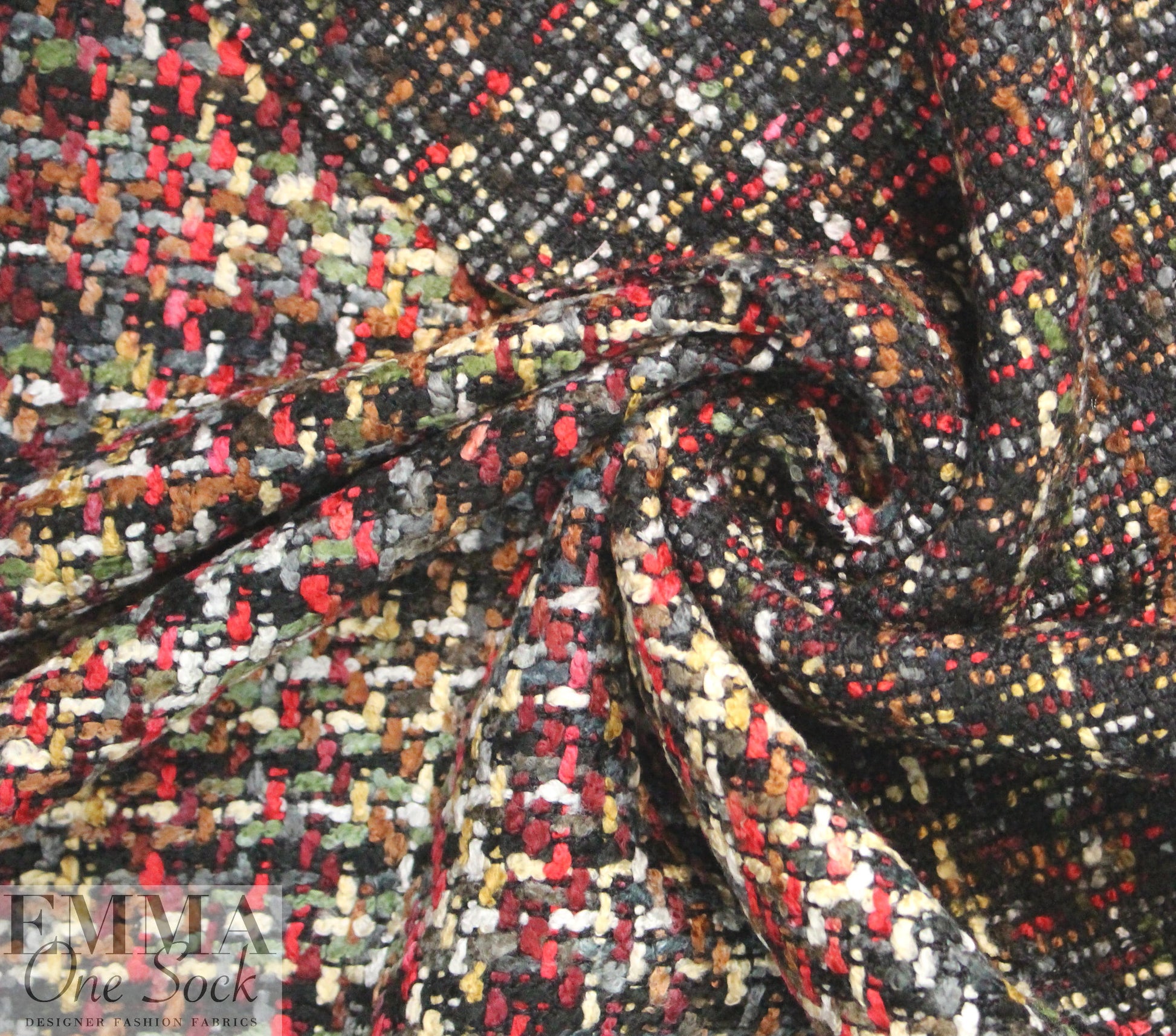 Tah@ri 'Chanel tweed' - brick/gray plaid 2.5 yd