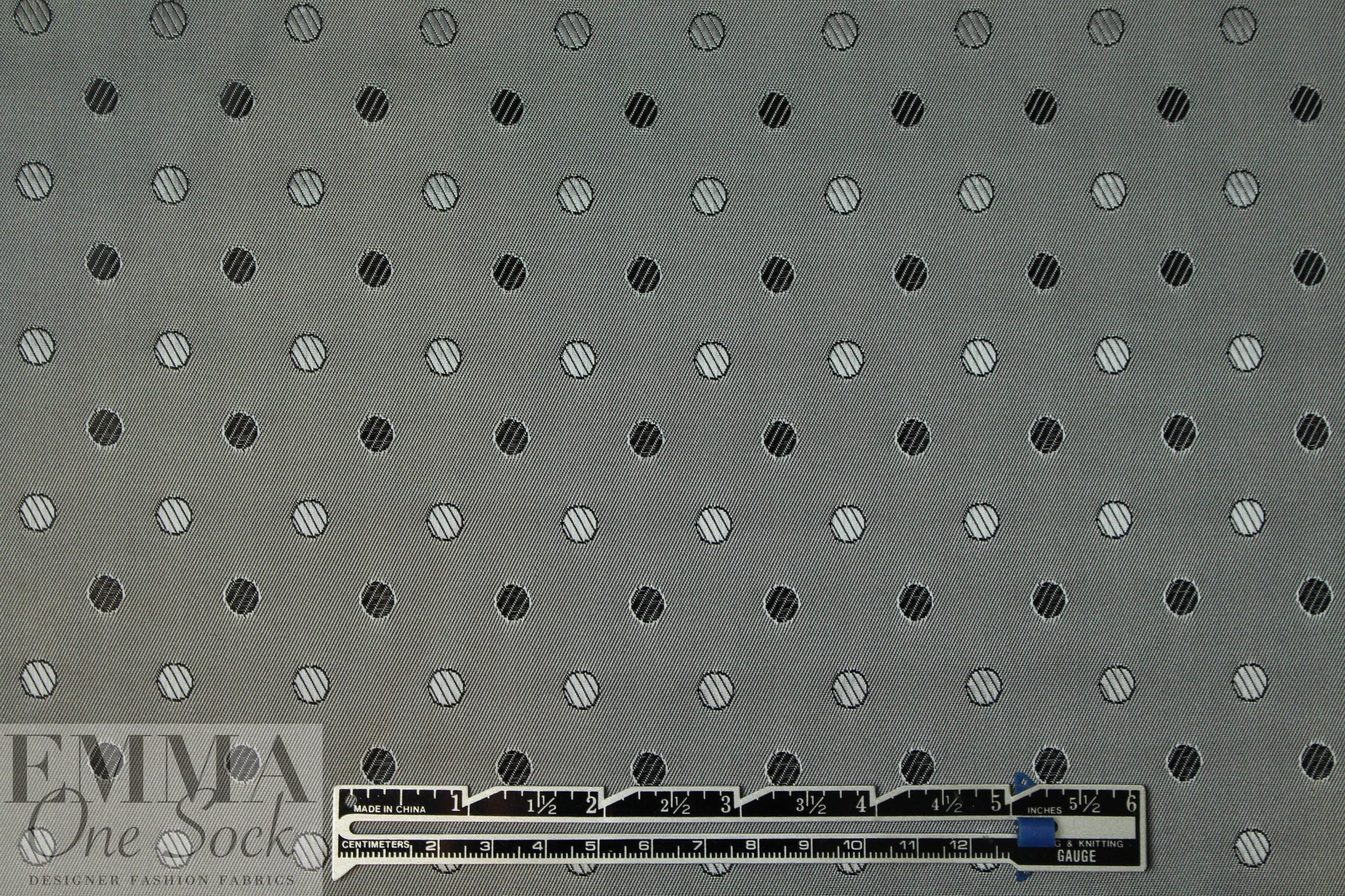 'concerto' jacquard dot lining - silver dot 2 yds