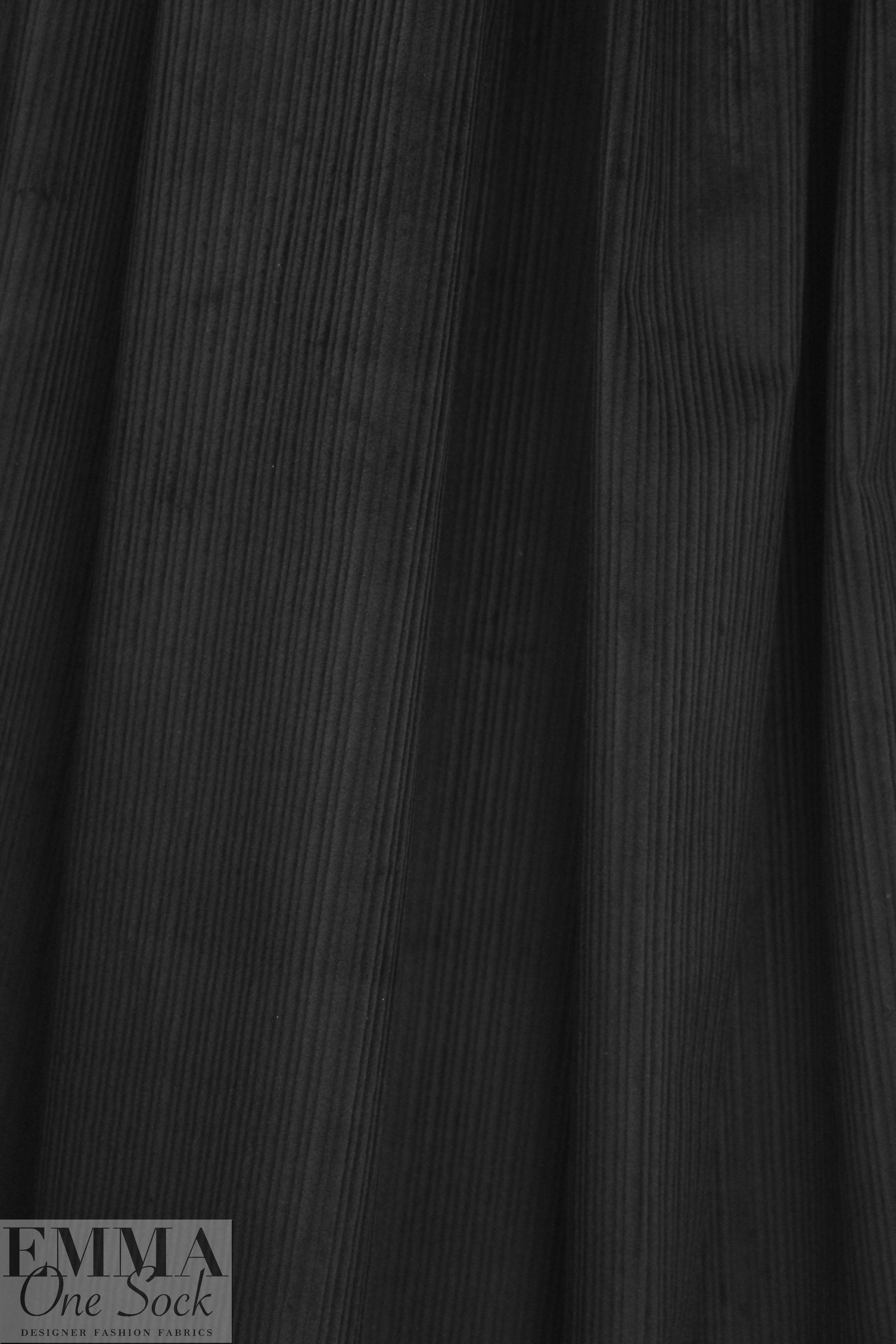 8-wale 'thick/thin' stretch corduroy - black