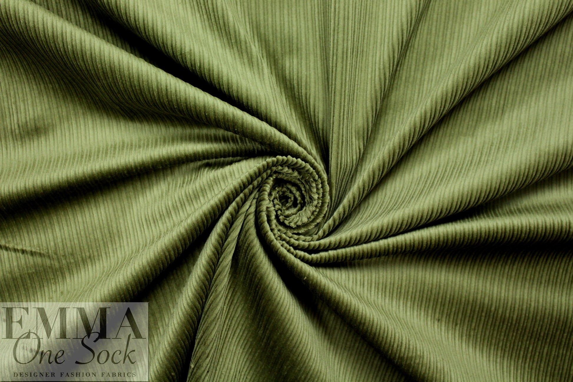8-wale 'thick/thin' stretch corduroy - iguana 1.625 yd