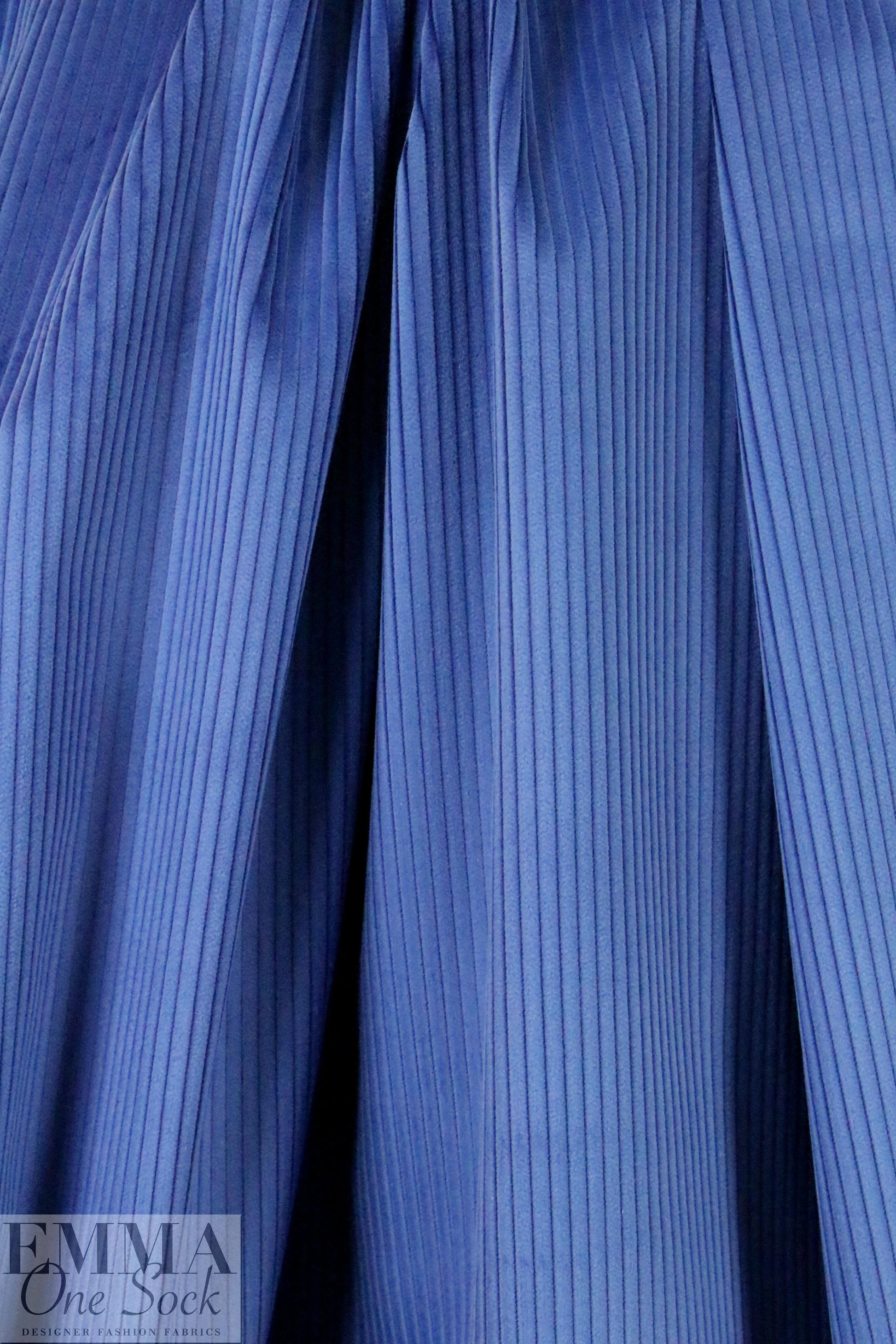 Italian wide wale corduroy - dutch blue 1.1 yds