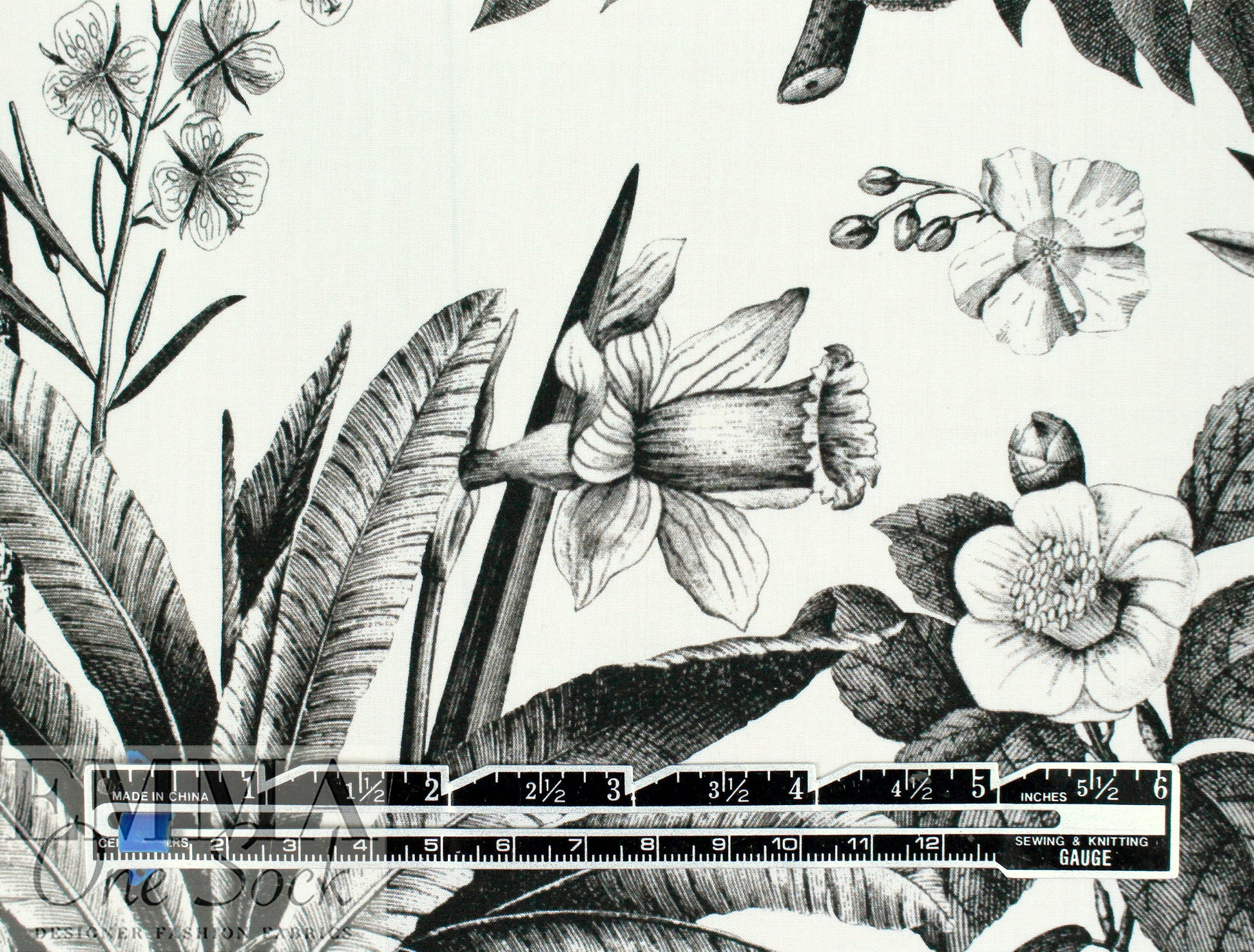 Italian 'Eden etching' cotton stretch shirting .75 yds
