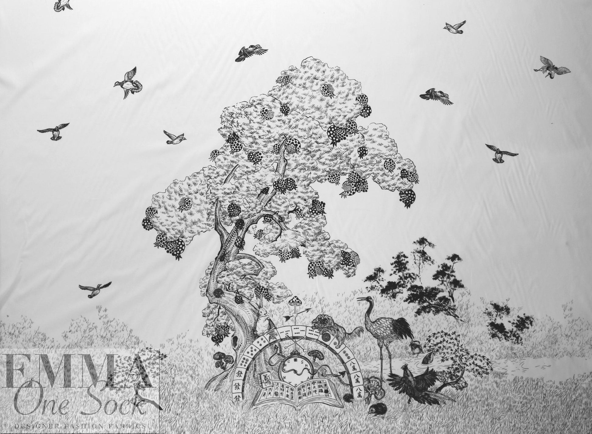 Italian 'Chinese story' black/white panel cotton woven