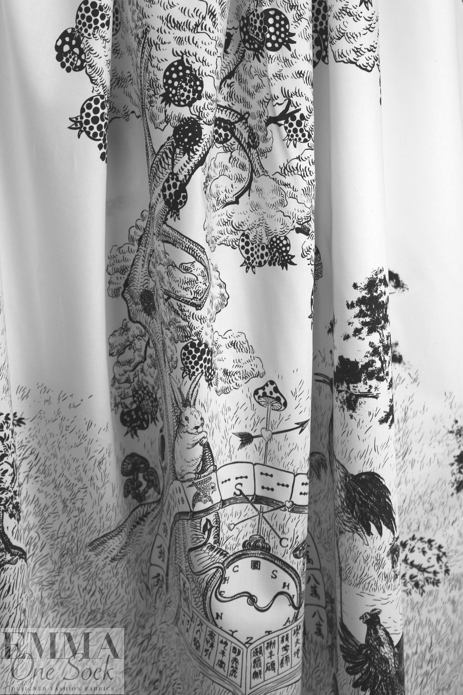 Italian 'Chinese story' black/white panel cotton woven