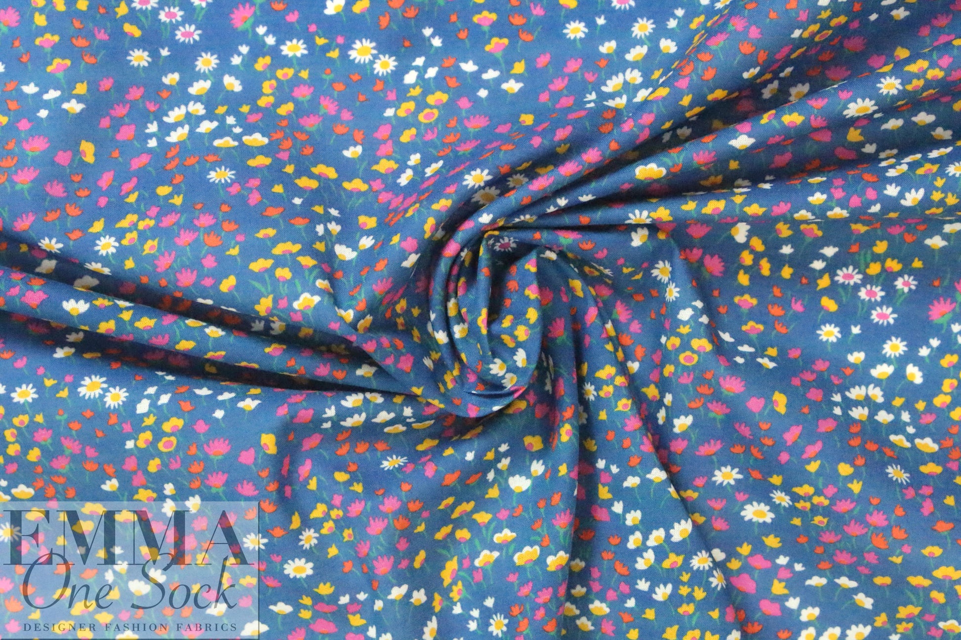 Italian cotton lawn - Liberty-esque little floral