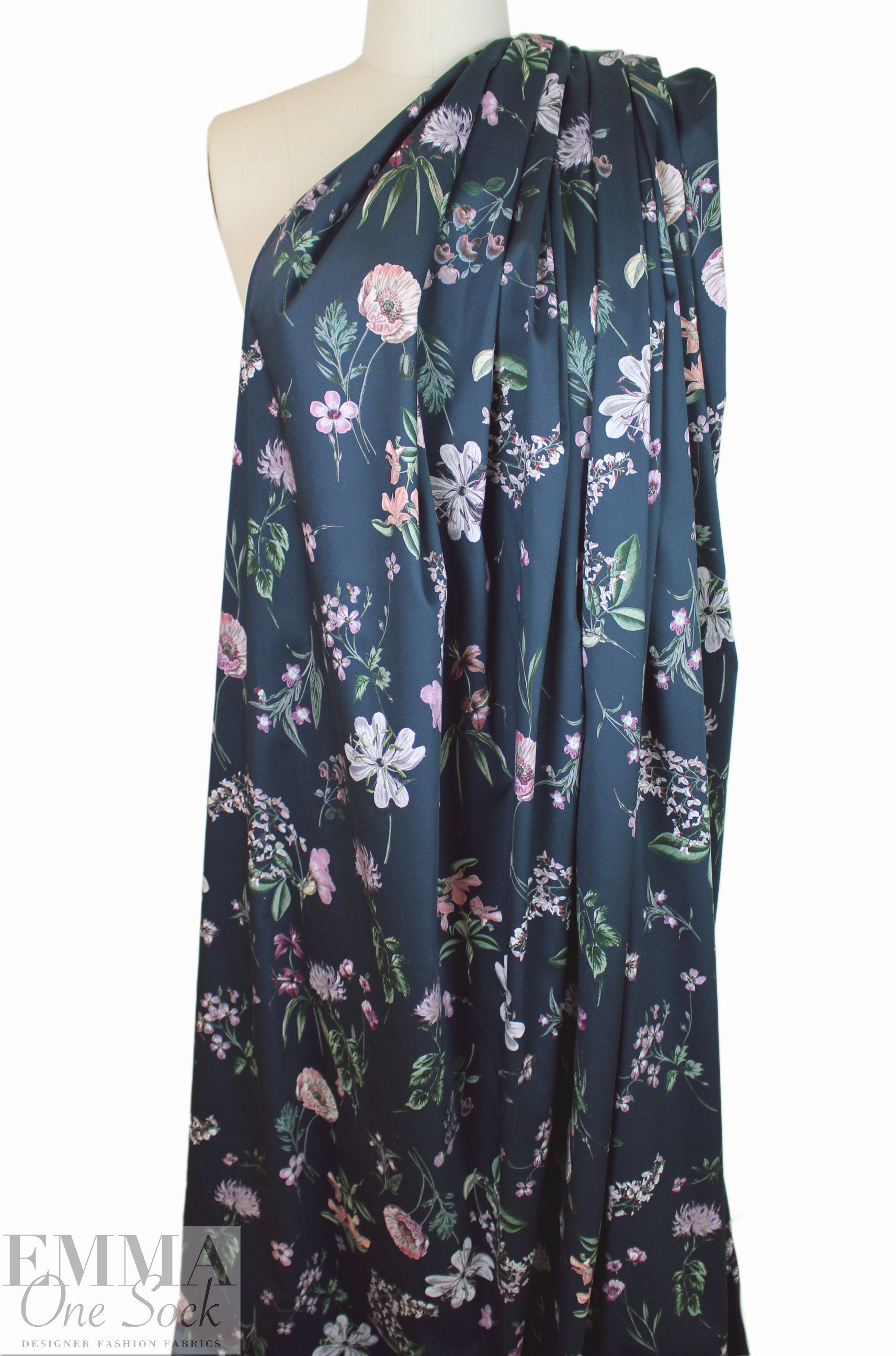 0scar cotton stretch woven - botanical display .75 yds