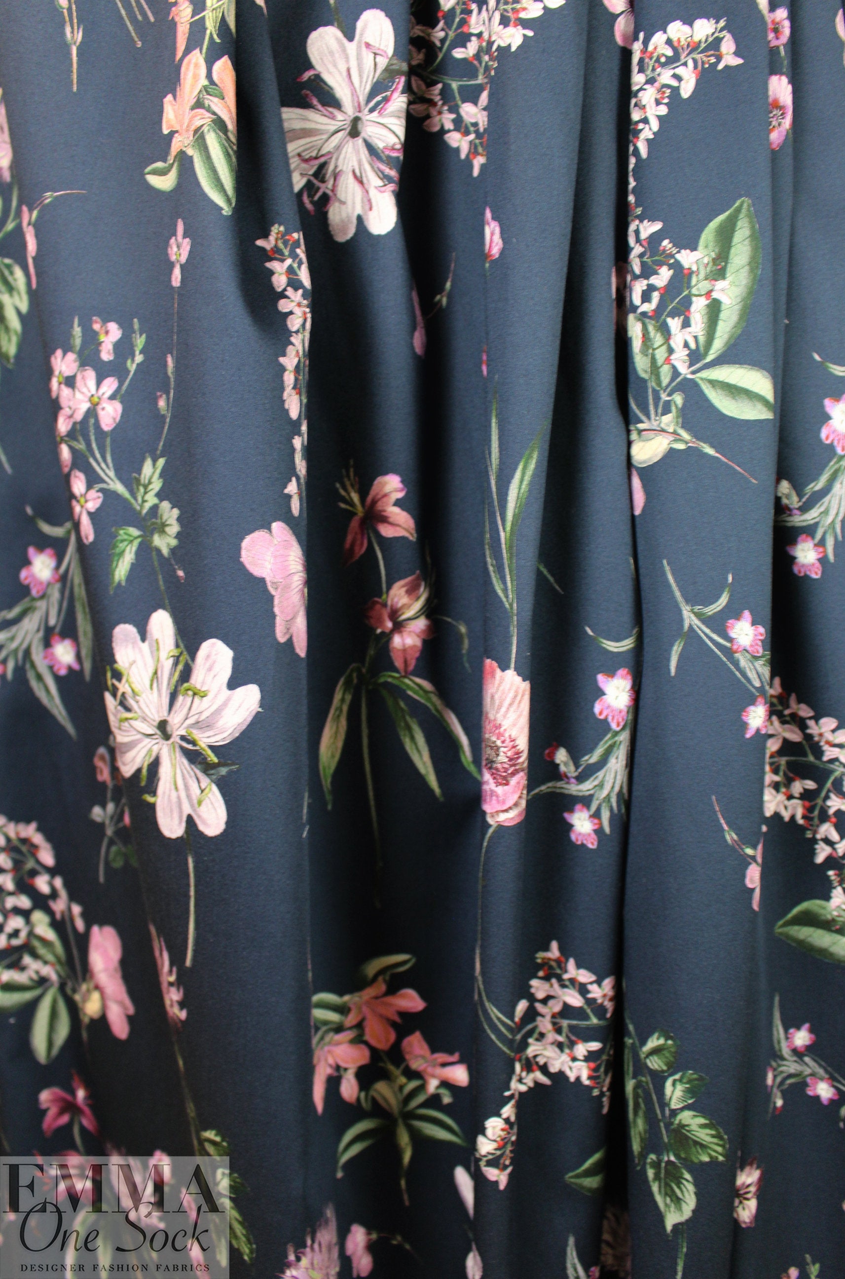 0scar cotton stretch woven - botanical display .75 yds