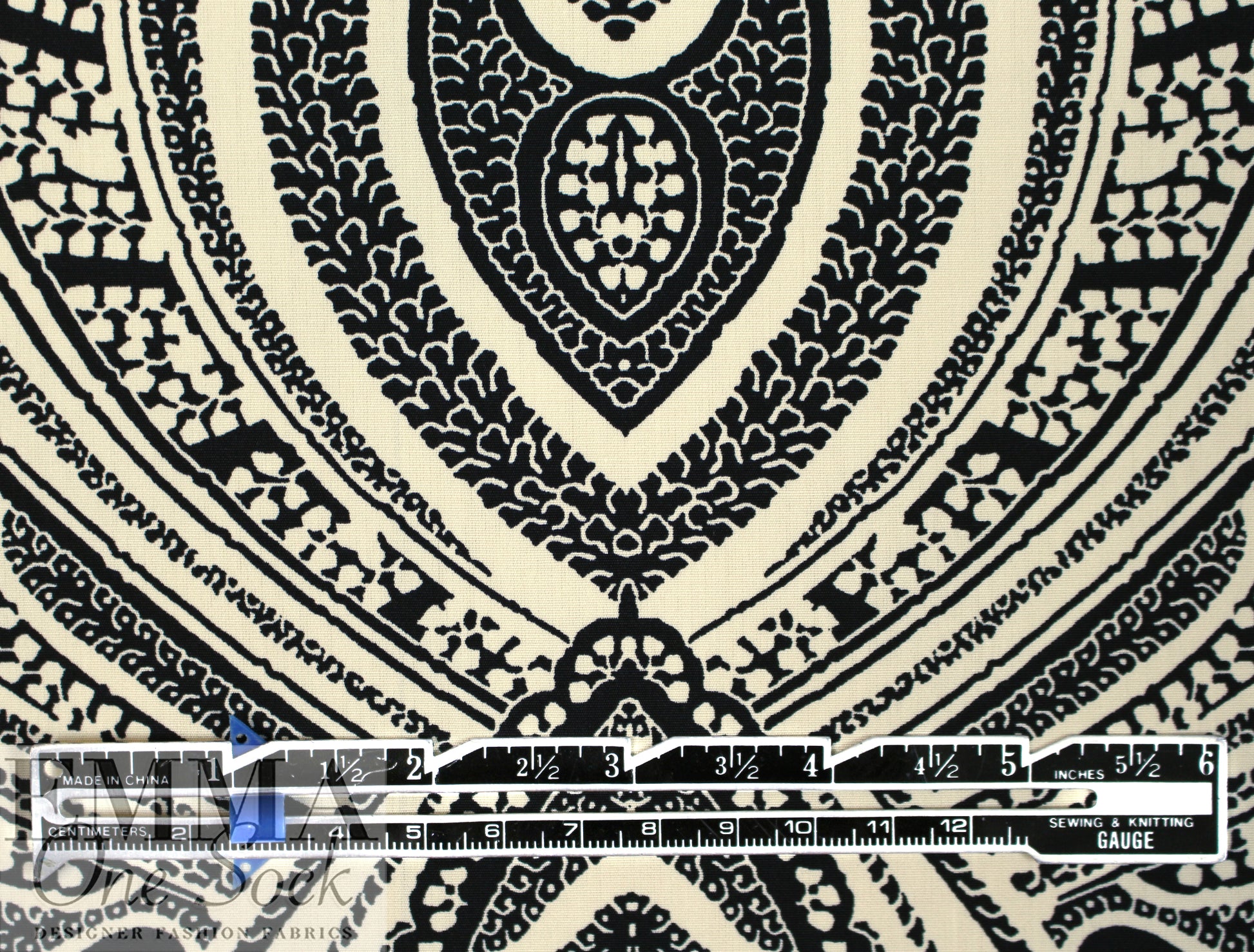 Italian cotton shirt/dress weight woven - scrollwork 1.5 yds