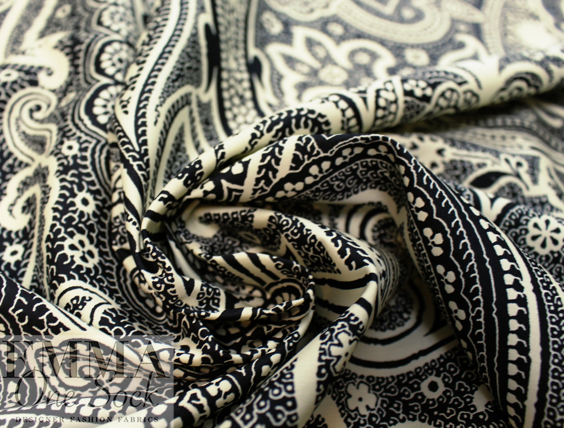 Italian cotton shirt/dress weight woven - scrollwork 1.5 yds