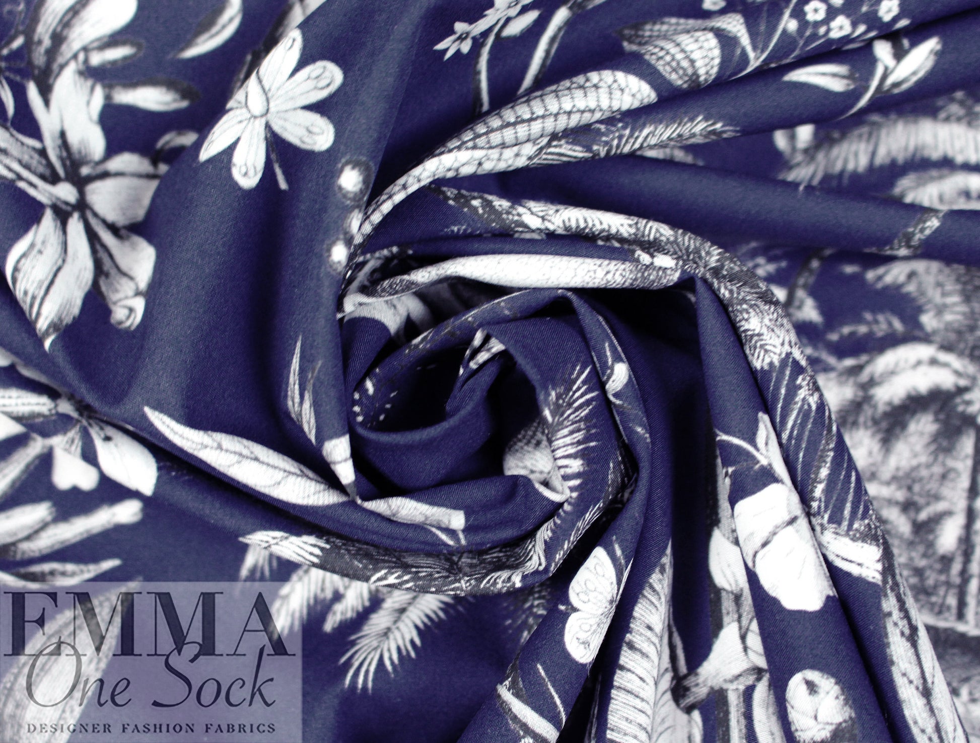 Italian 'Eden etching' cotton shirting - midnight 1 yard