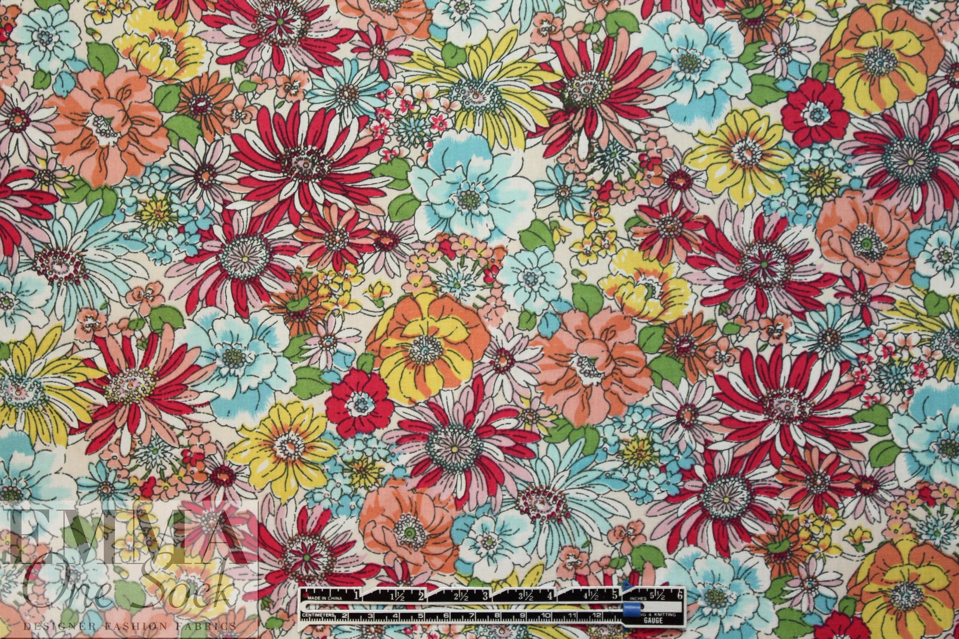 floral display all cotton dressweight woven