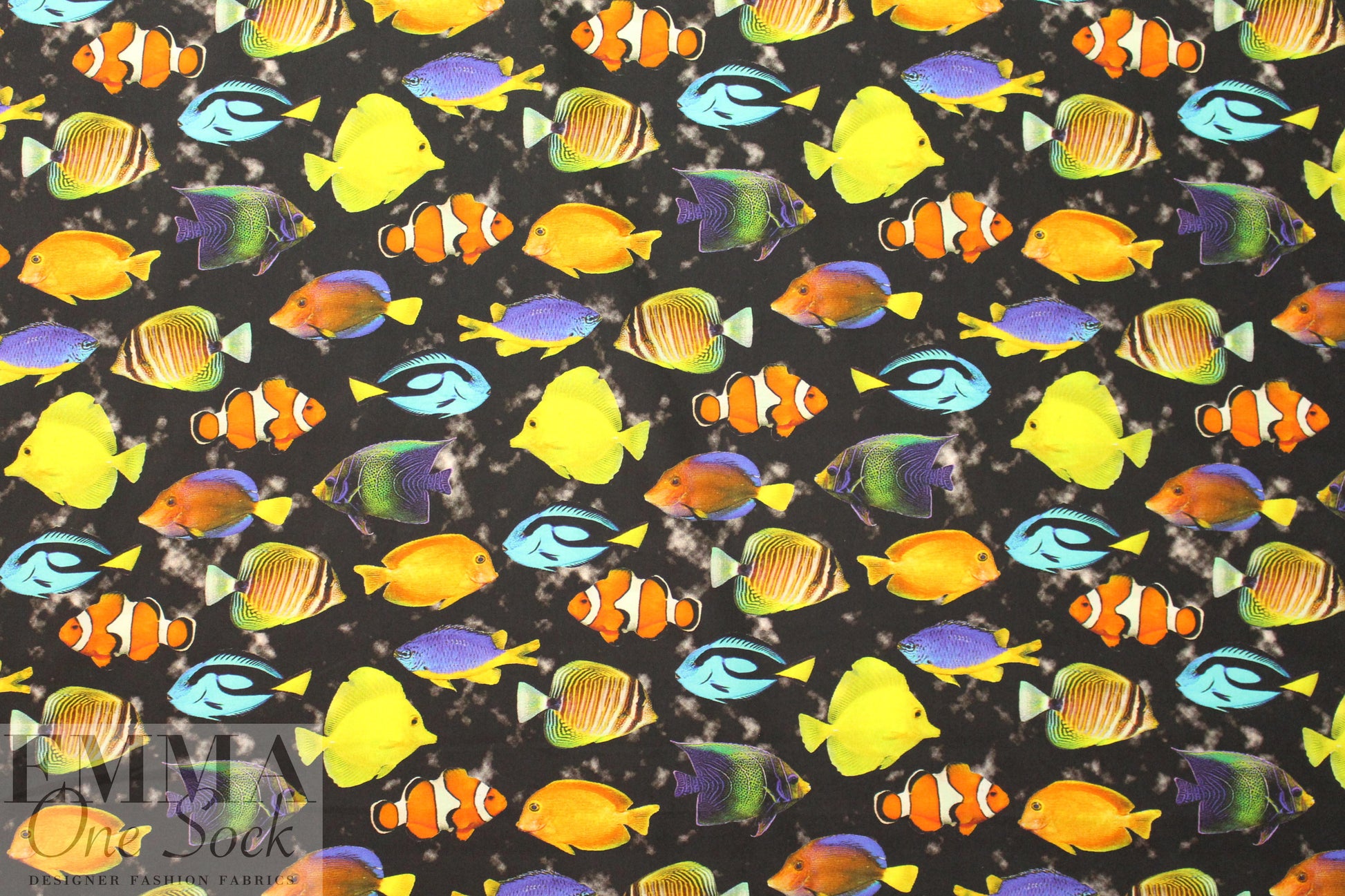 tropical fish printed cotton shirting 1.625 yd