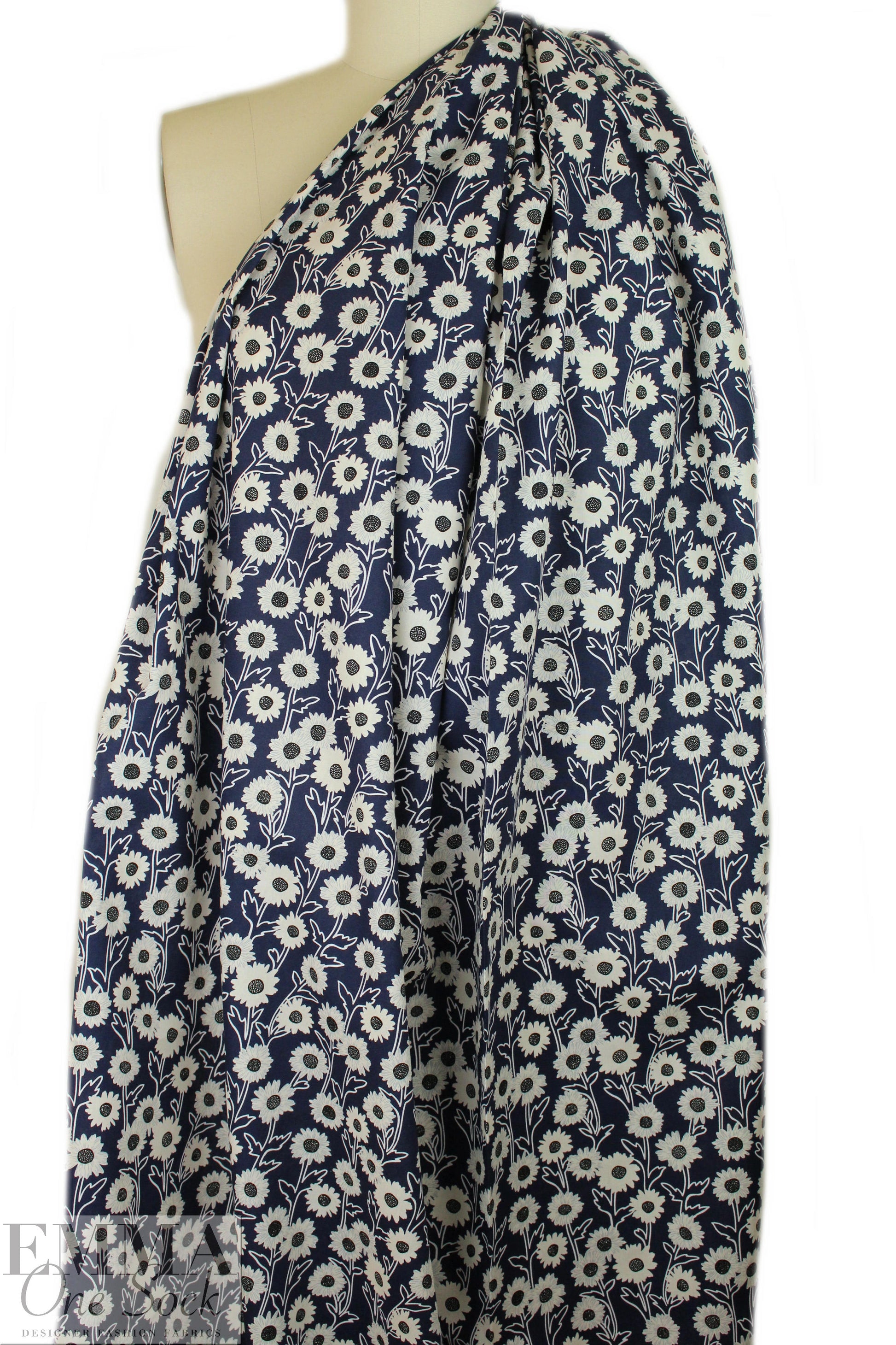'field of flowers' cotton poplin - midnight 1.875 yd