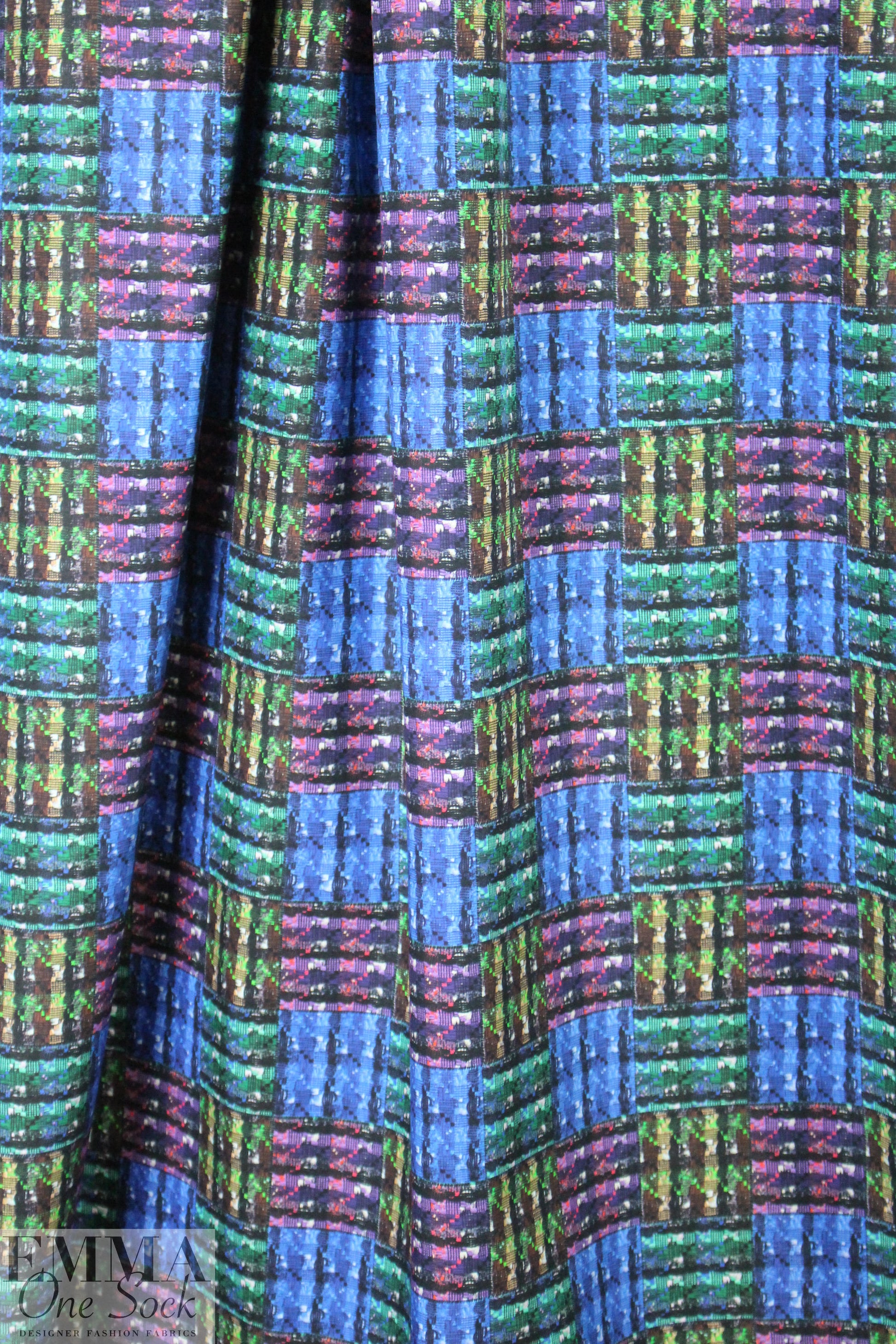 Italian 'borrowed from boucle' cotton stretch shirting 2 yd