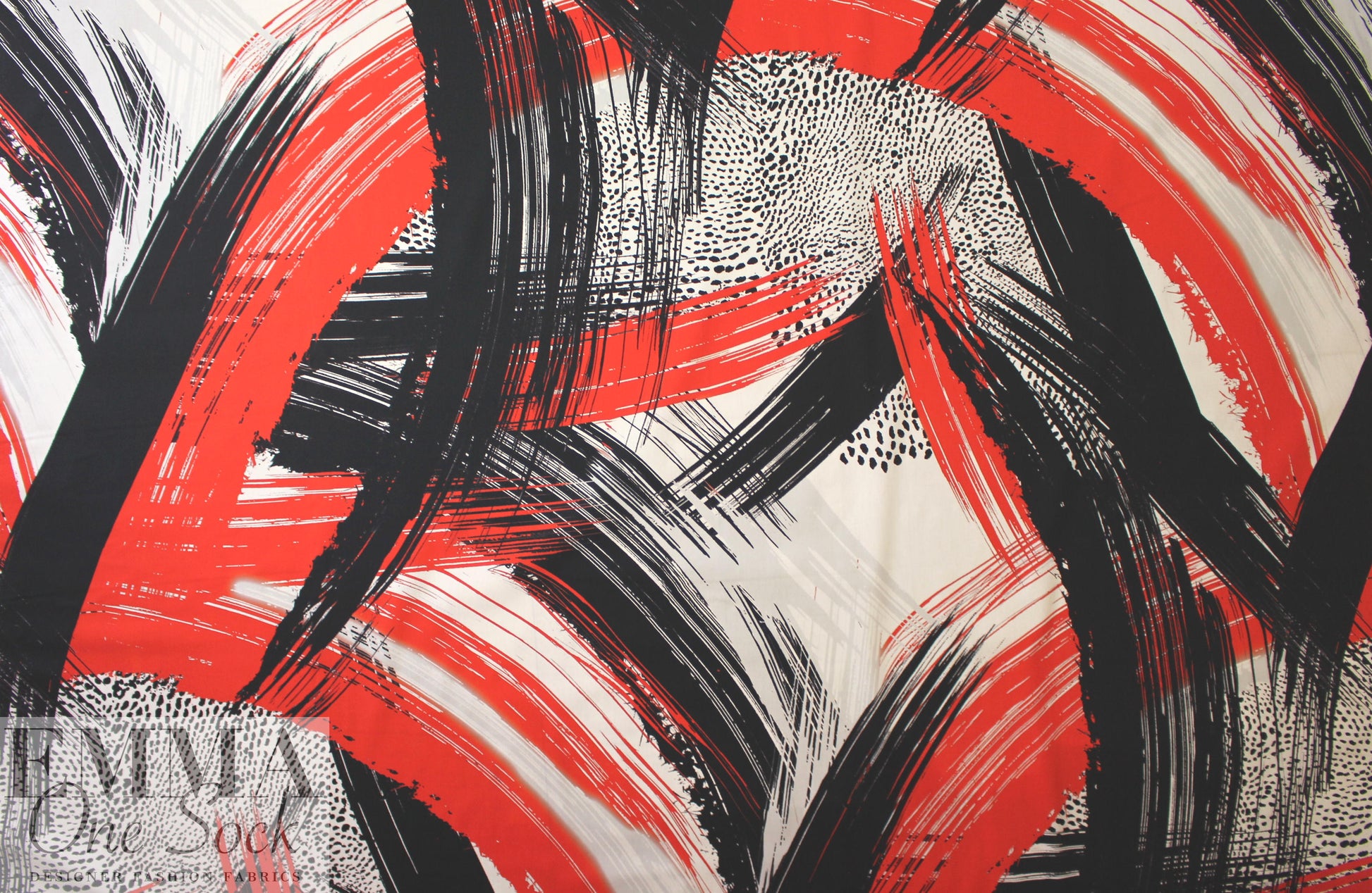 Mi11y red/black abstract cotton/spandex shirting 2 yds