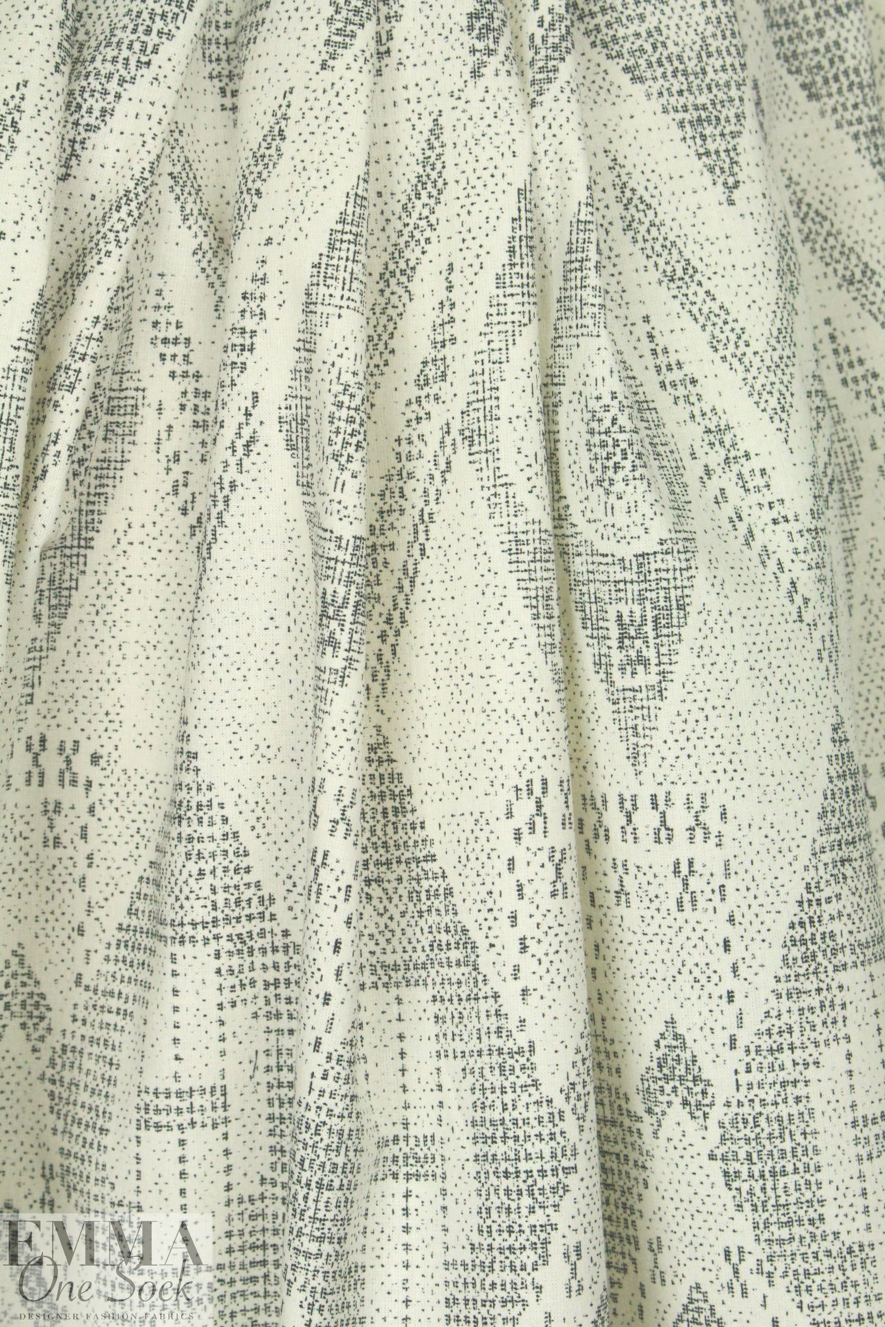 NY designer 'stitchery' printed cotton 1.375 yd