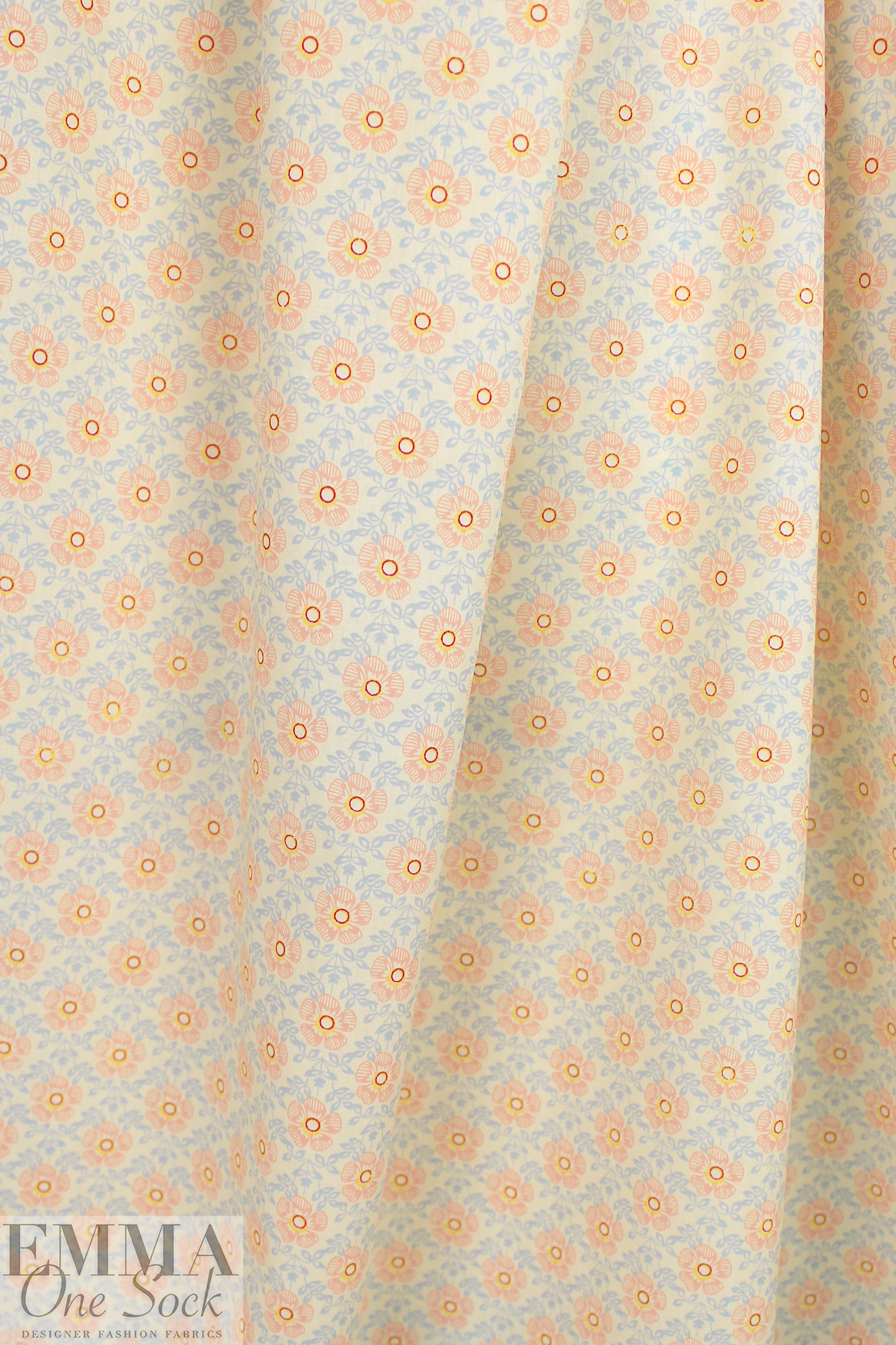 CA designer 'quiet flowers' cotton lawn woven 1.625 yd