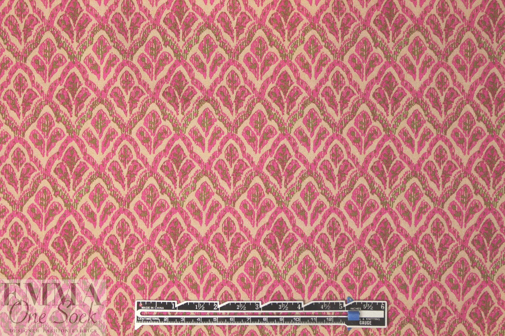 NY designer pink/olive/tan graphic cotton woven