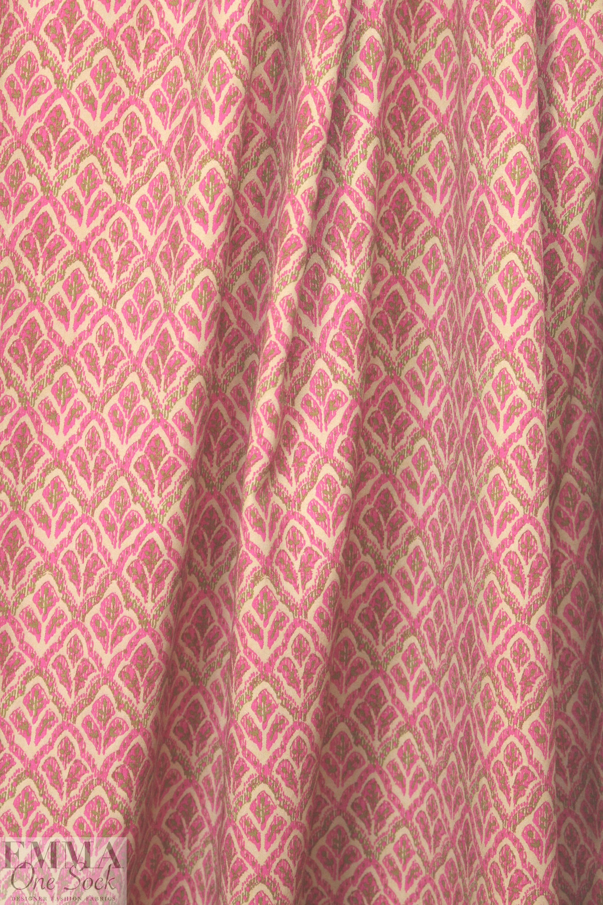 NY designer pink/olive/tan graphic cotton woven