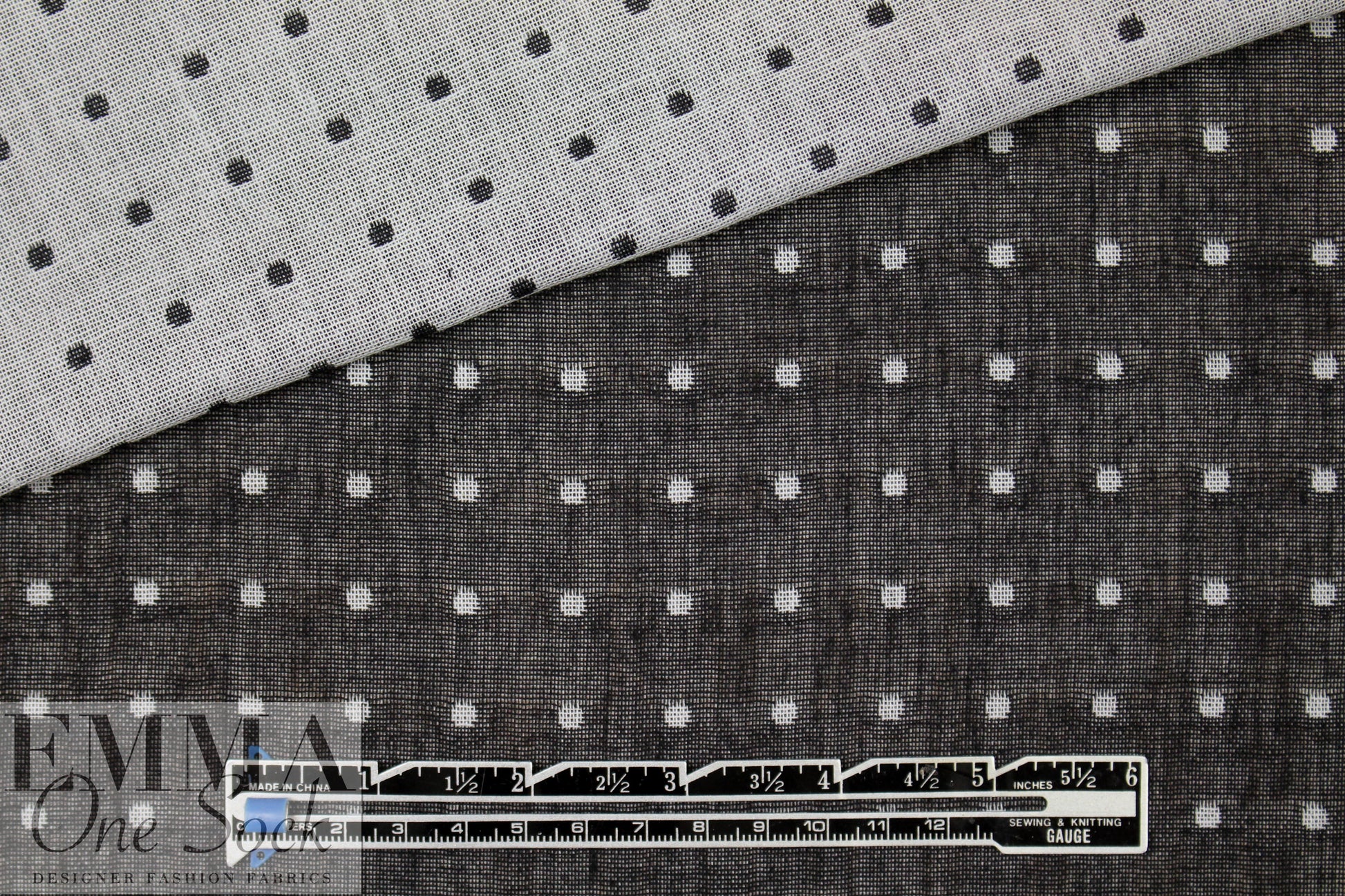 CA designer organic cotton double gauze - black/stone dots