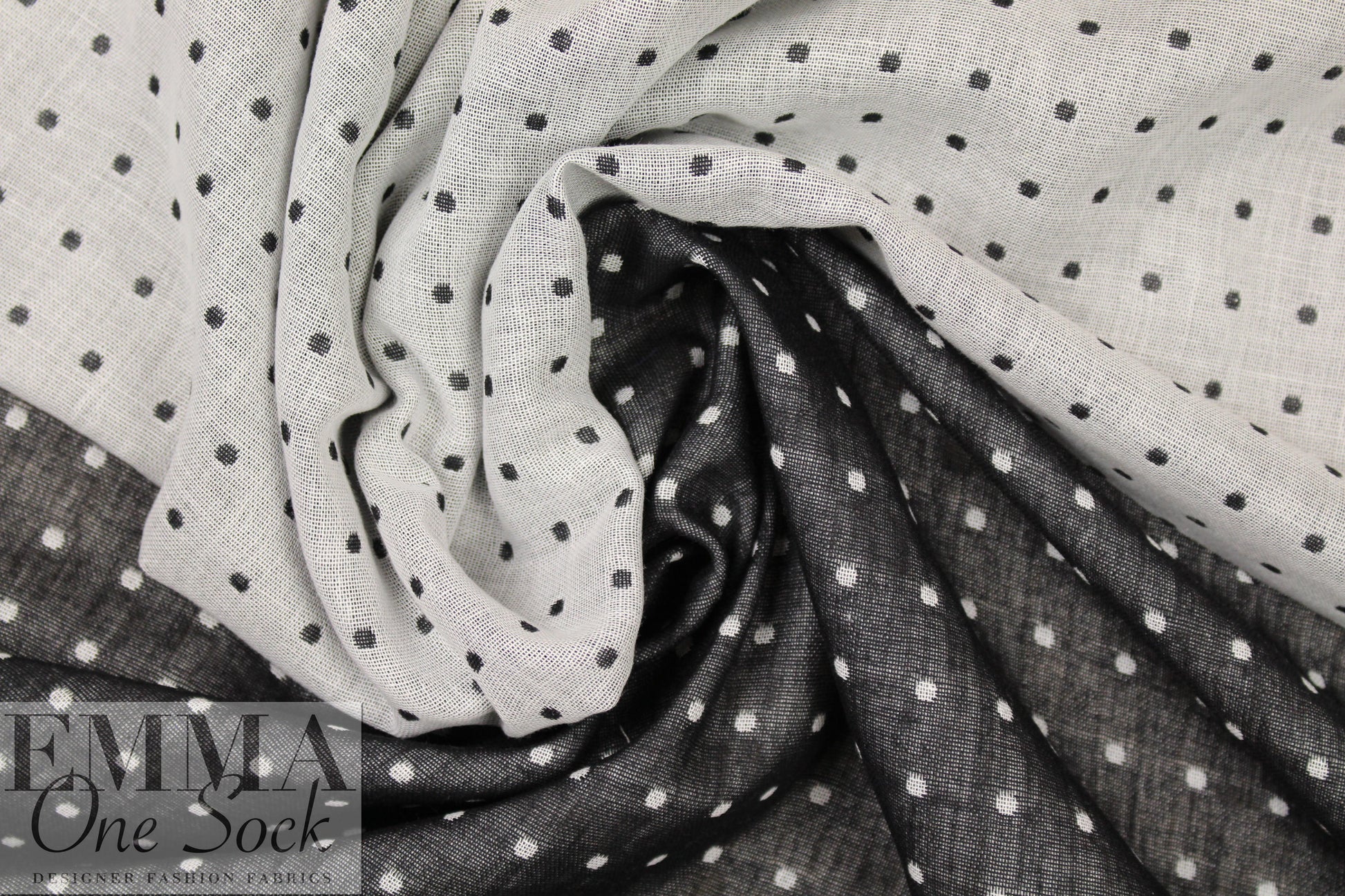 CA designer organic cotton double gauze - black/stone dots