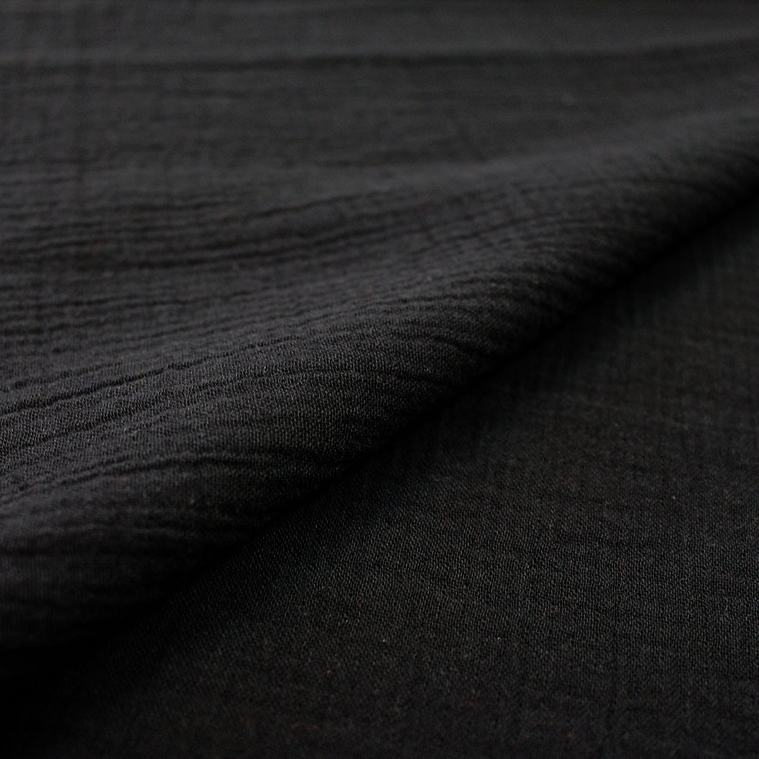 MTM organic cotton crinkle double gauze - black 1.4 yd