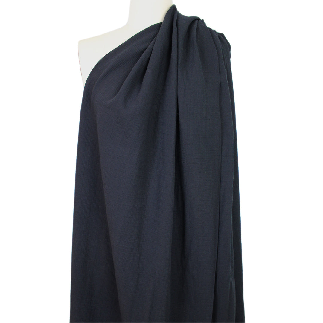 MTM organic cotton crinkle double gauze - black 1.4 yd