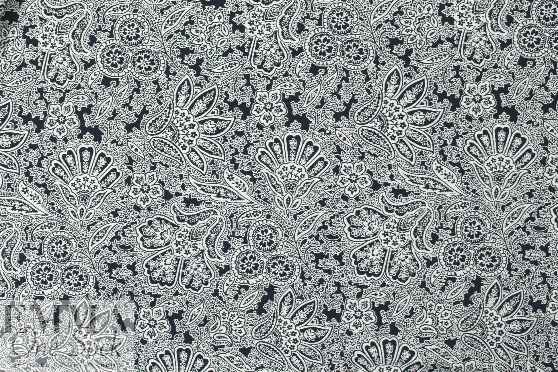 famous designer reversible cotton jacquard - midnight 1.66 yd