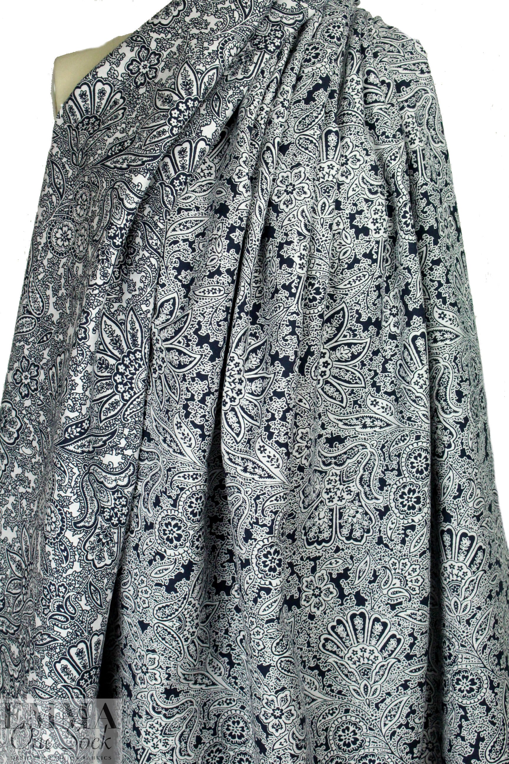 famous designer reversible cotton jacquard - midnight 1.66 yd