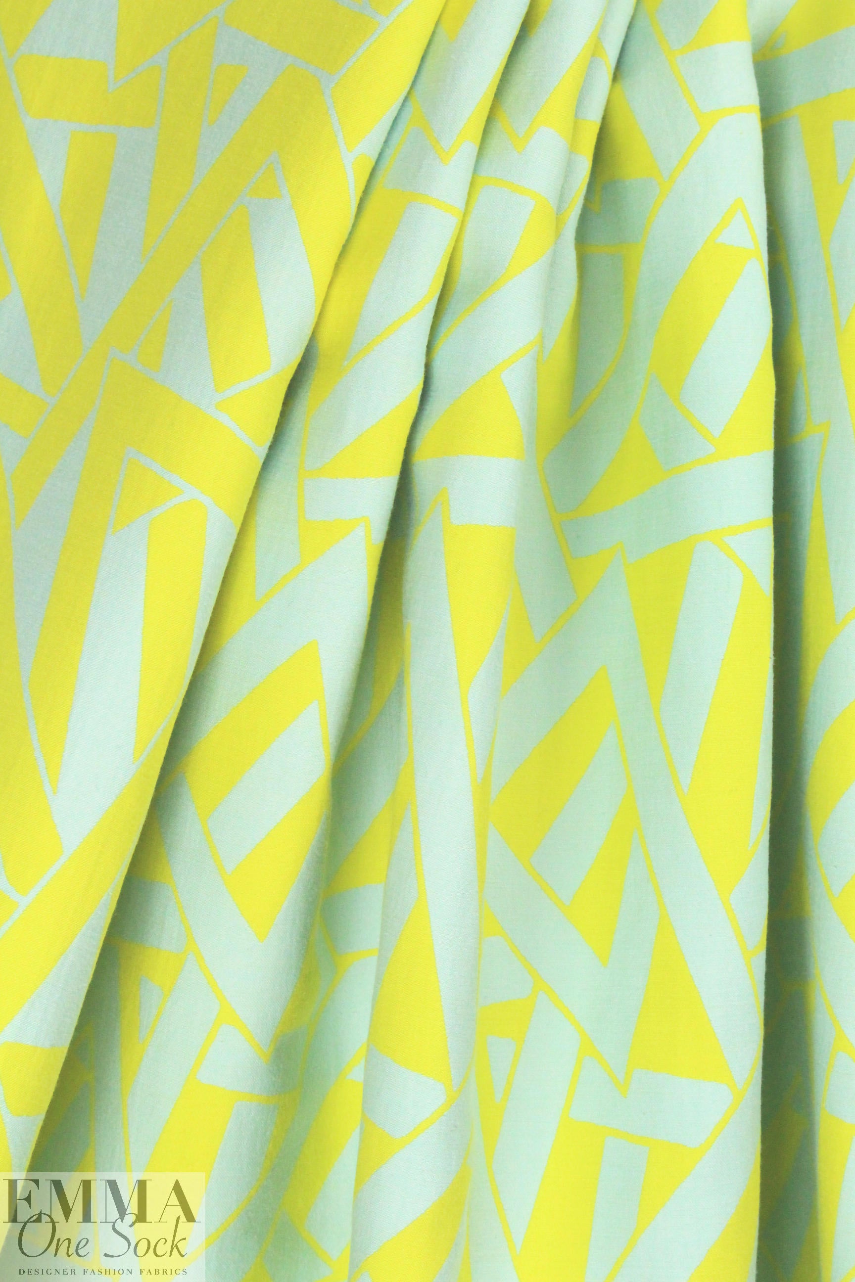 famous designer cotton blend 'angles' reversible jacquard 2 yds