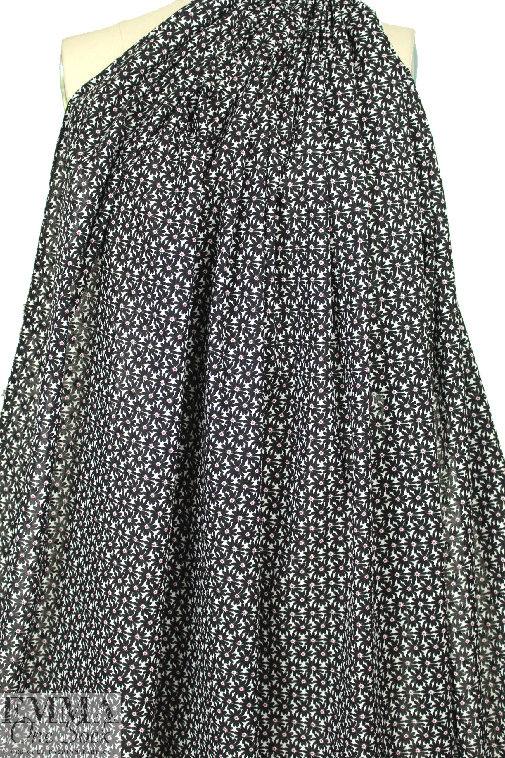 NY designer black/magenta floral cotton jacquard