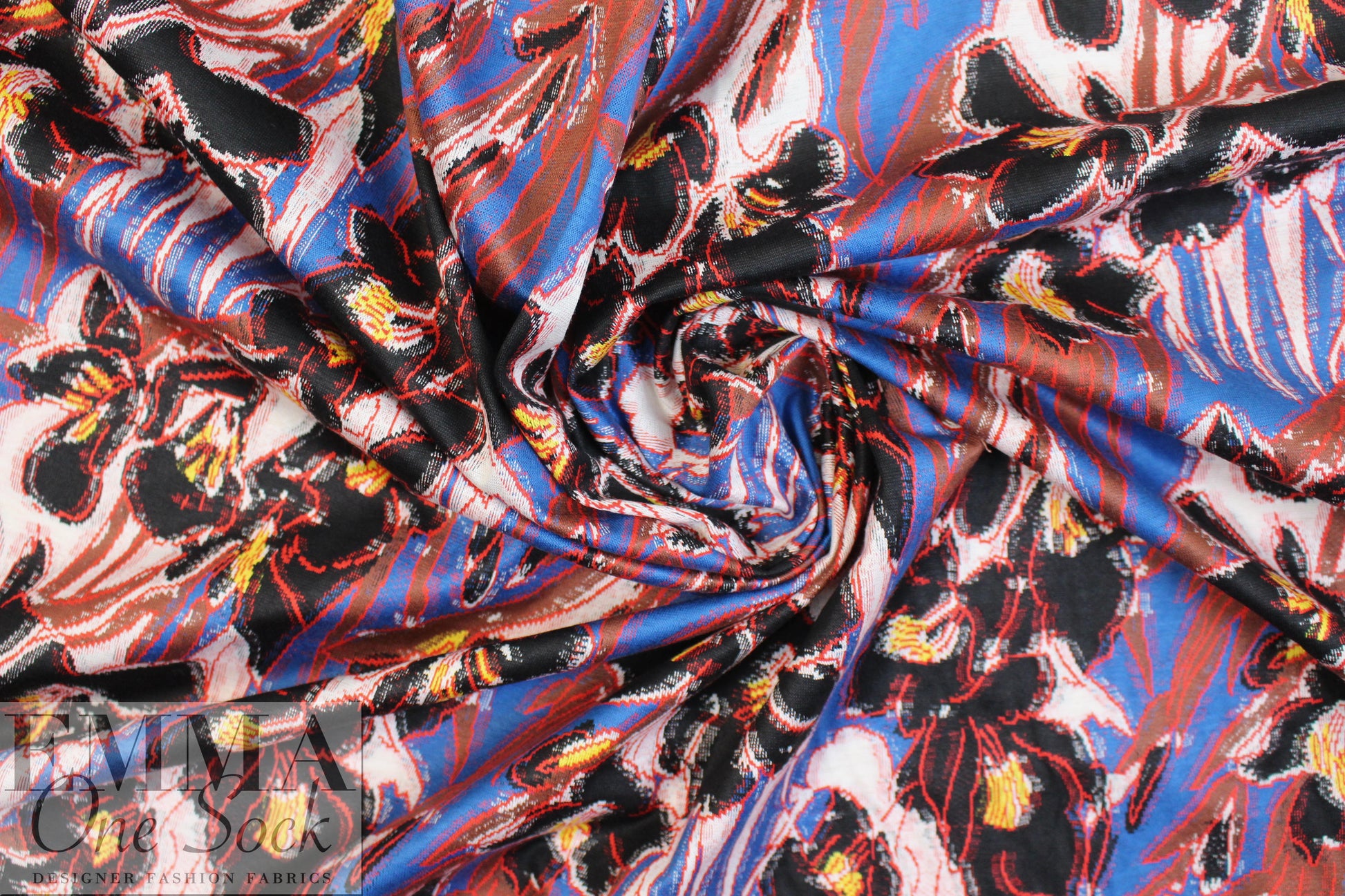 famous designer jacquard knit - red/blue floral
