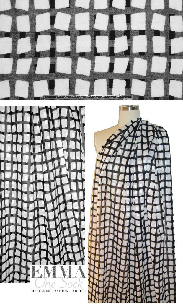CA designer black/white cotton graphic clipped weave