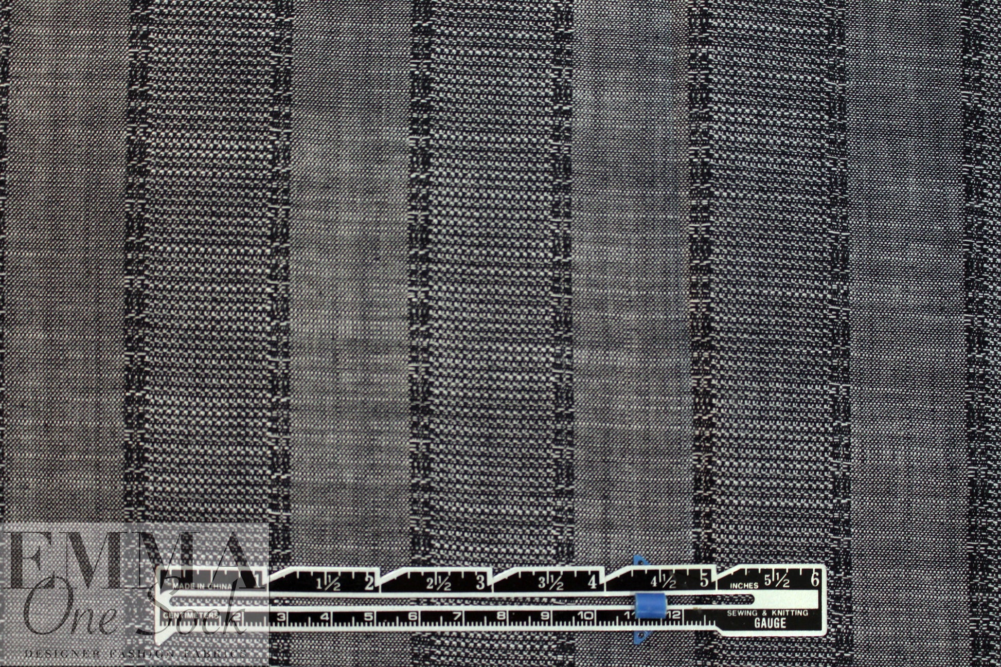 French 'black + white = gray' striped cotton jacquard