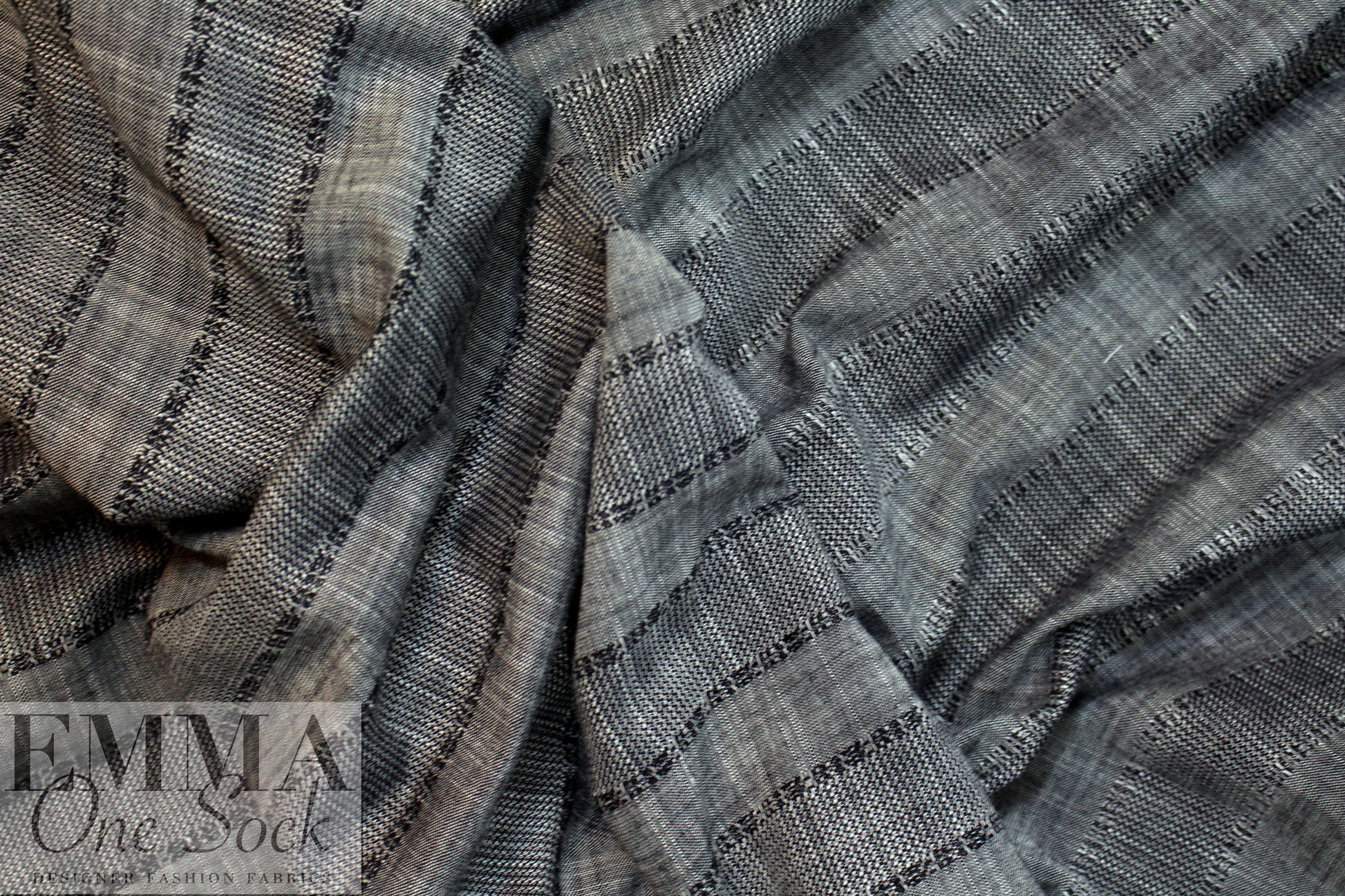 French 'black + white = gray' striped cotton jacquard