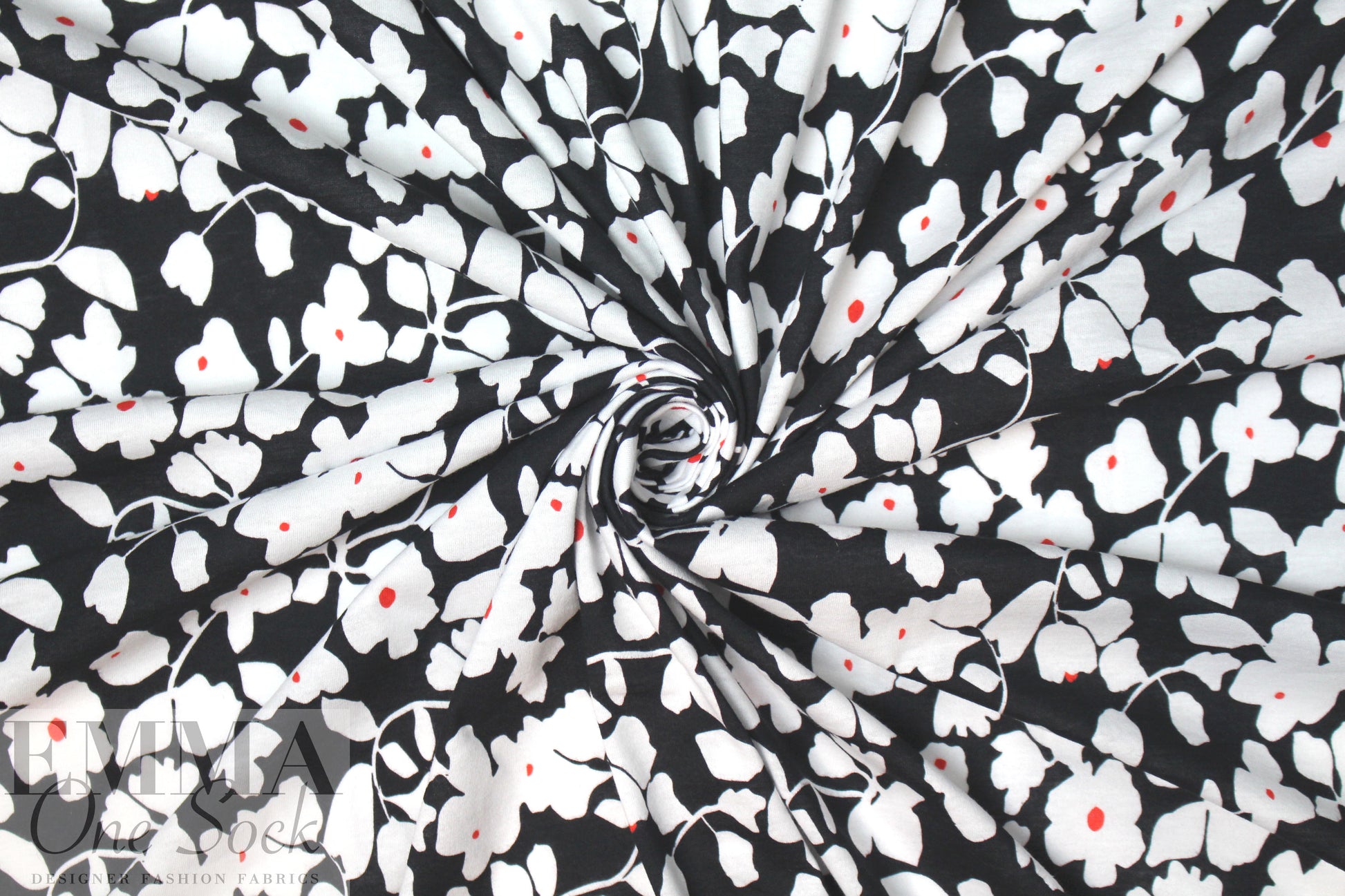 Derek L@m silhouette floral cotton knit 1.66 yds