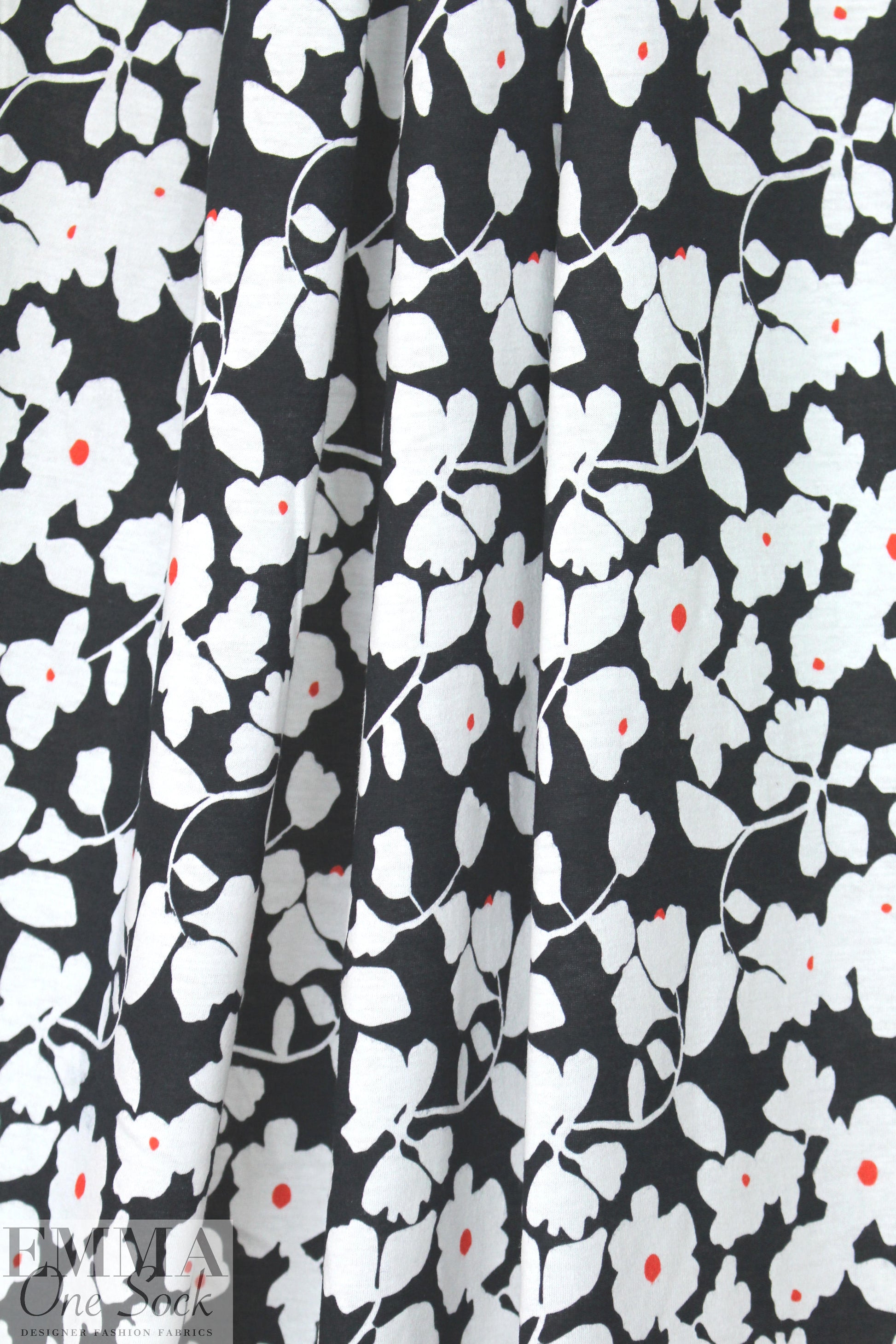 Derek L@m silhouette floral cotton knit 1.66 yds