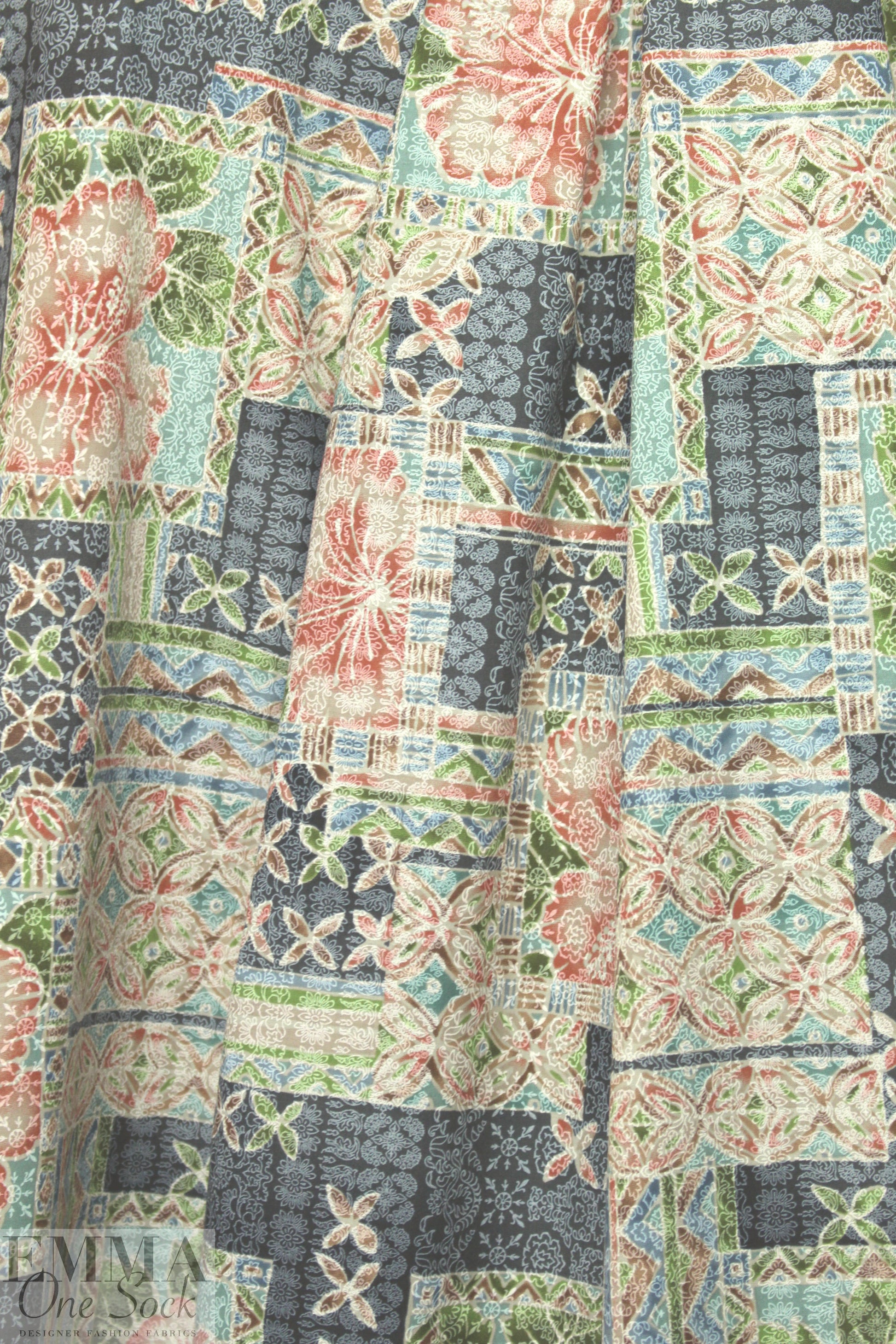 designer 'scrapbook flowers' cotton lawn .66 yds