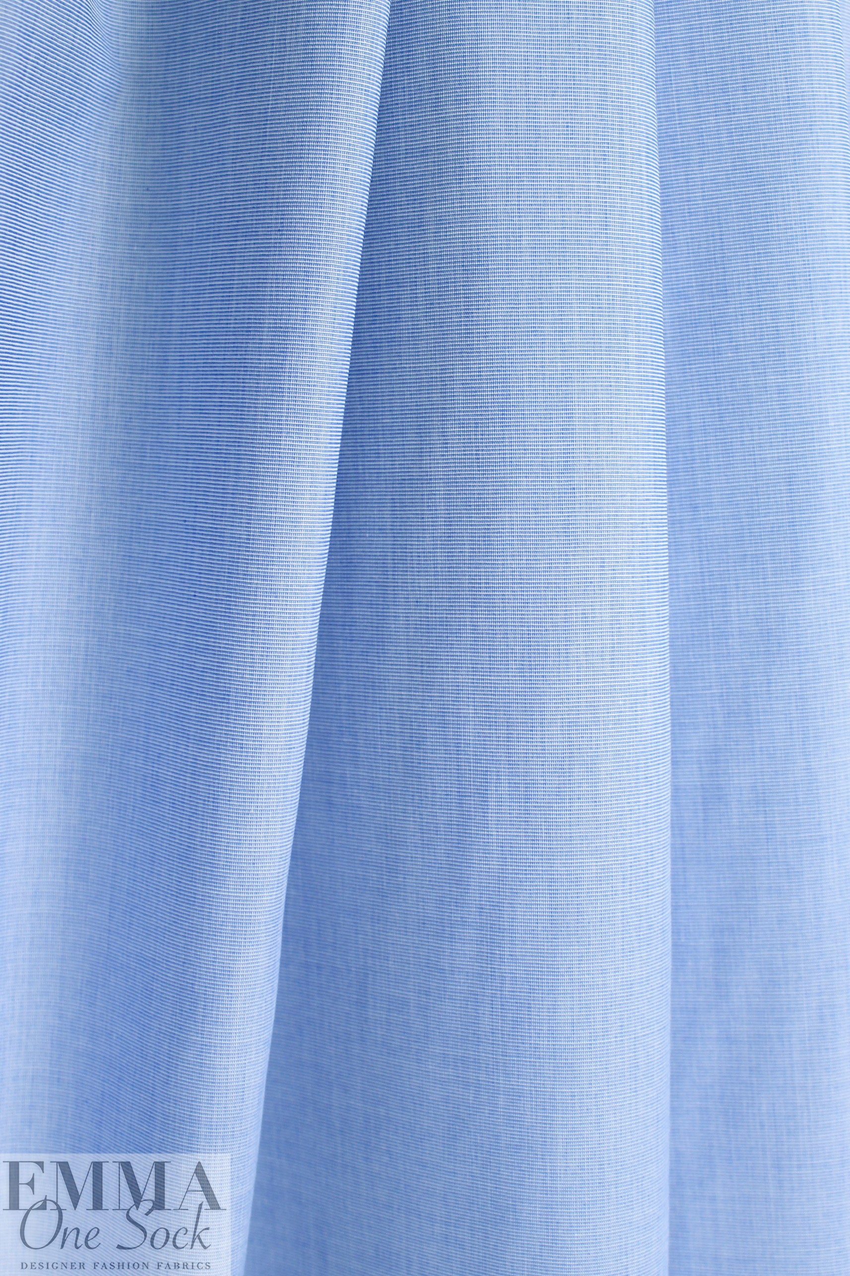 classic lightweight cotton shirting - blue mist 1.75 yds
