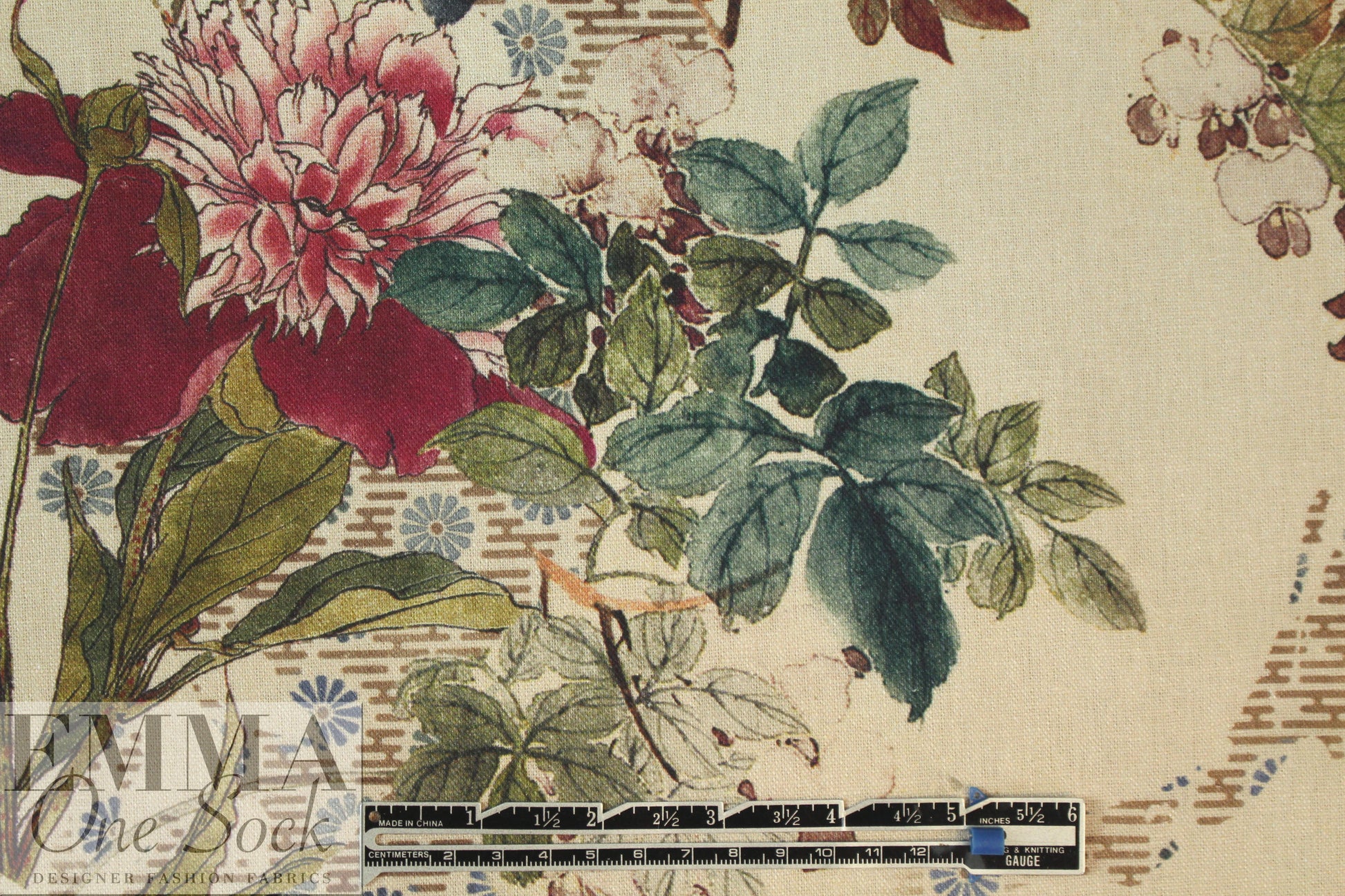 Italian finely rendered floral linen/cotton woven 1.75 yds
