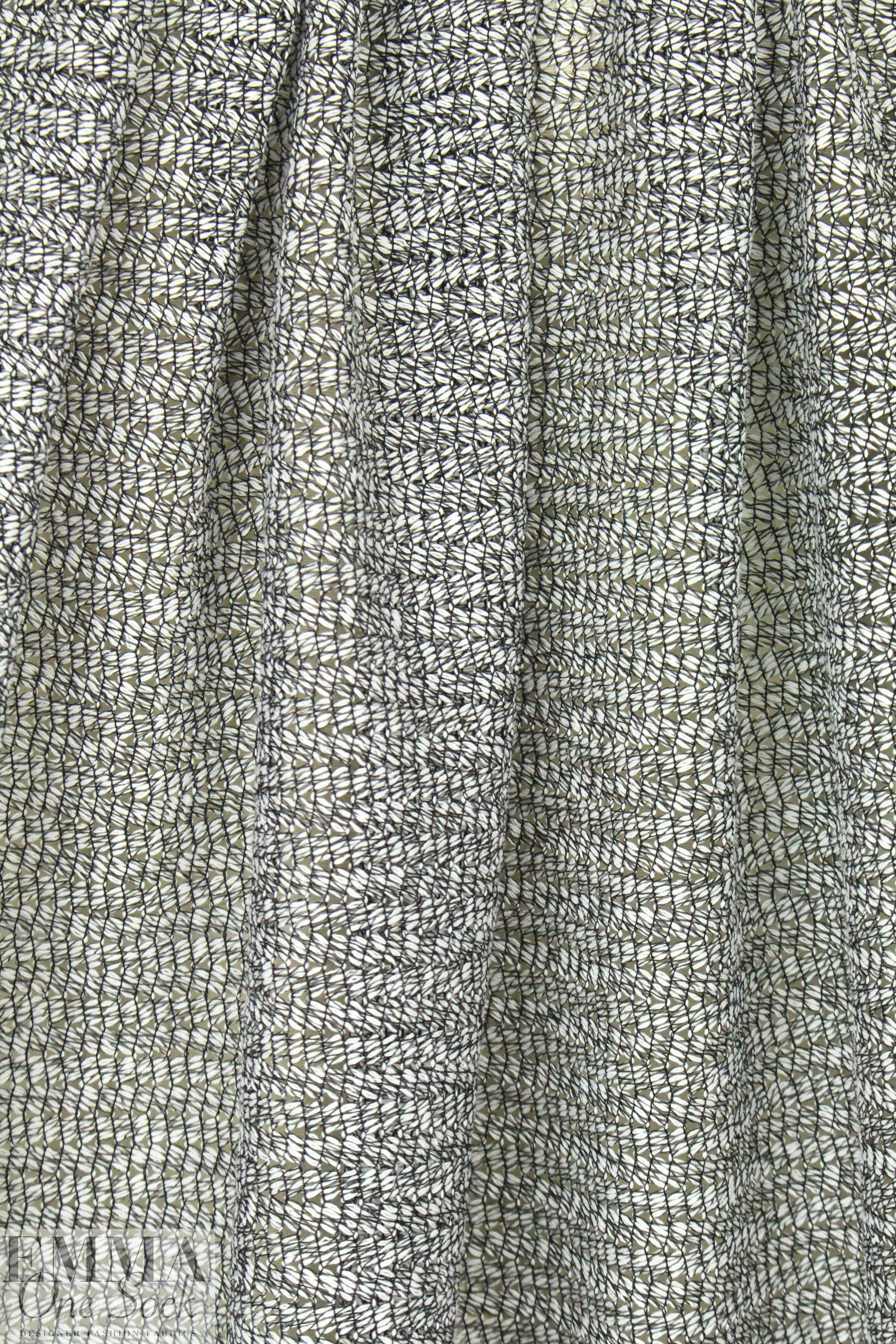 French novelty weave black/white sweater 'mesh' 2 yd