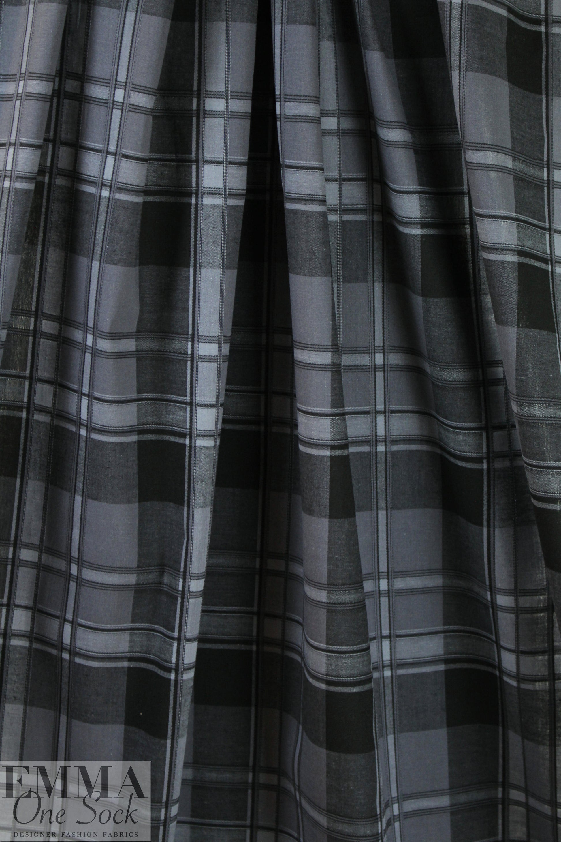 CA designer black/gray plaid cotton stretch shirting 1.75 yd