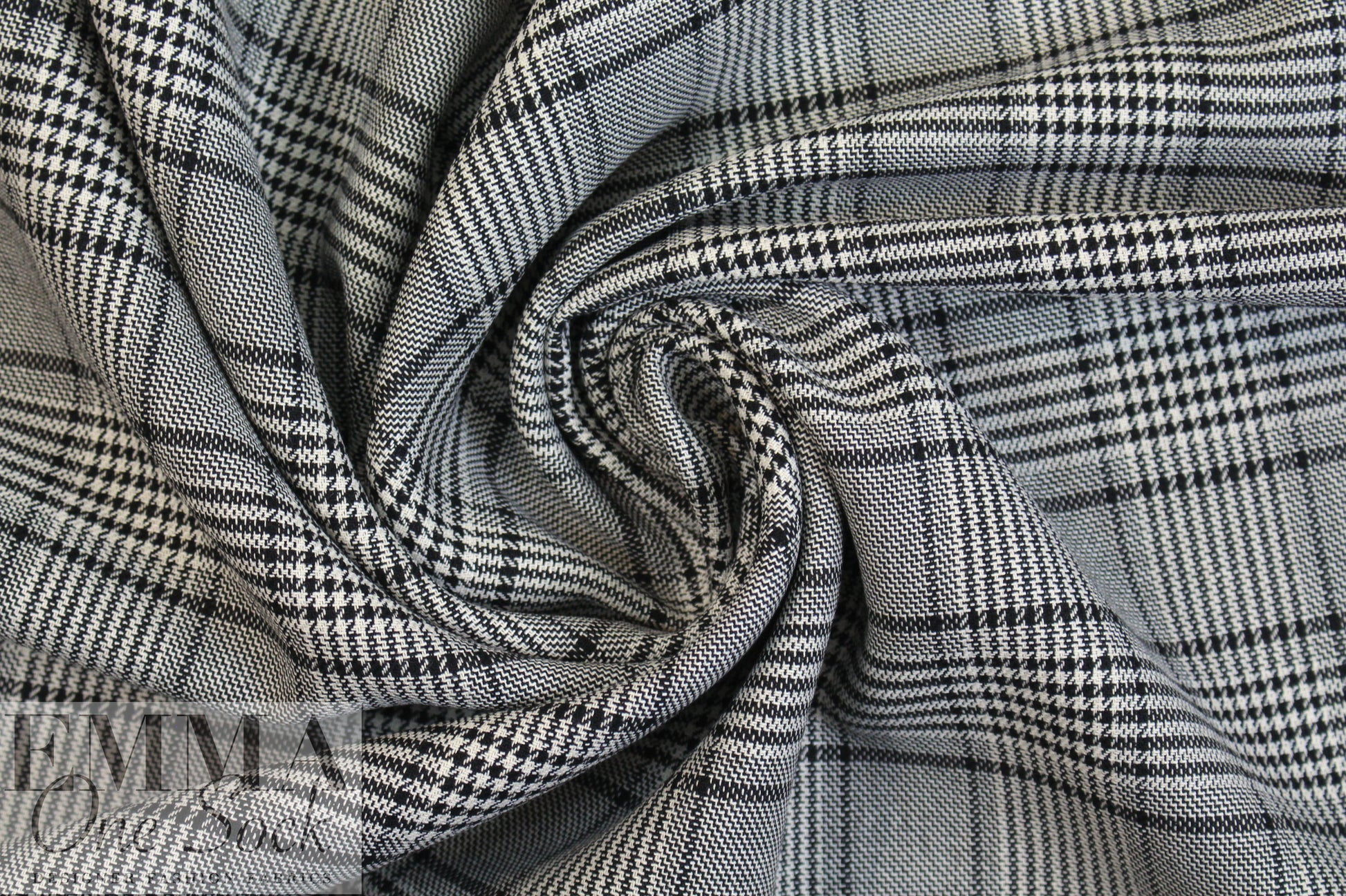 NY designer 2-sided yarn dyed plaid - black/white 3 yd